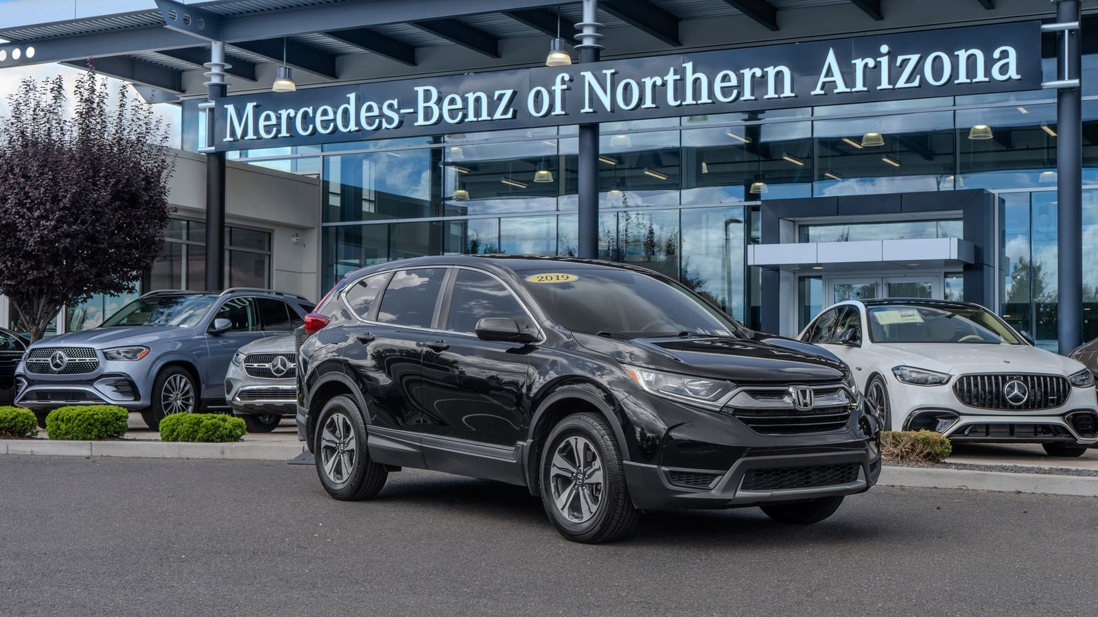 2019 Honda CR-V LX — full photo 1 of 33