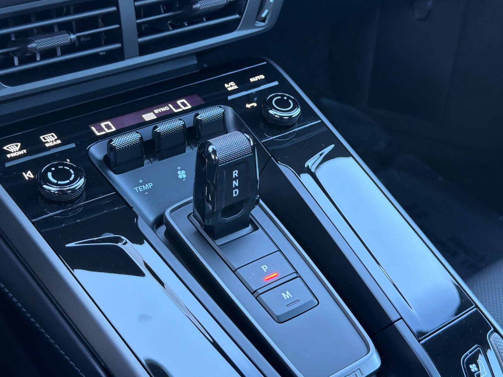 2025 Porsche 911 Carrera S — full photo 19 of 26