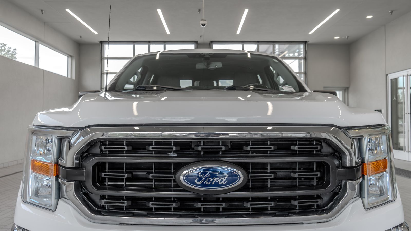 2021 Ford F-150 XLT — foto completa 22 de 35