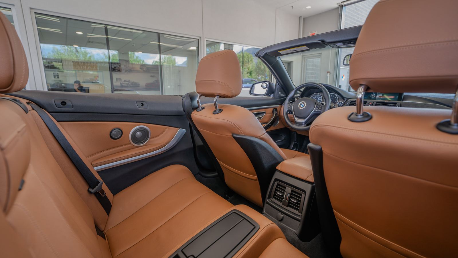 2014 BMW 4 Series 428i — foto completa 27 de 34