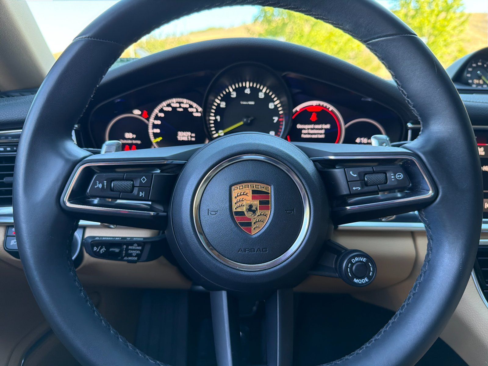 2023 Porsche Panamera E-Hybrid 4 — foto completa 23 de 28