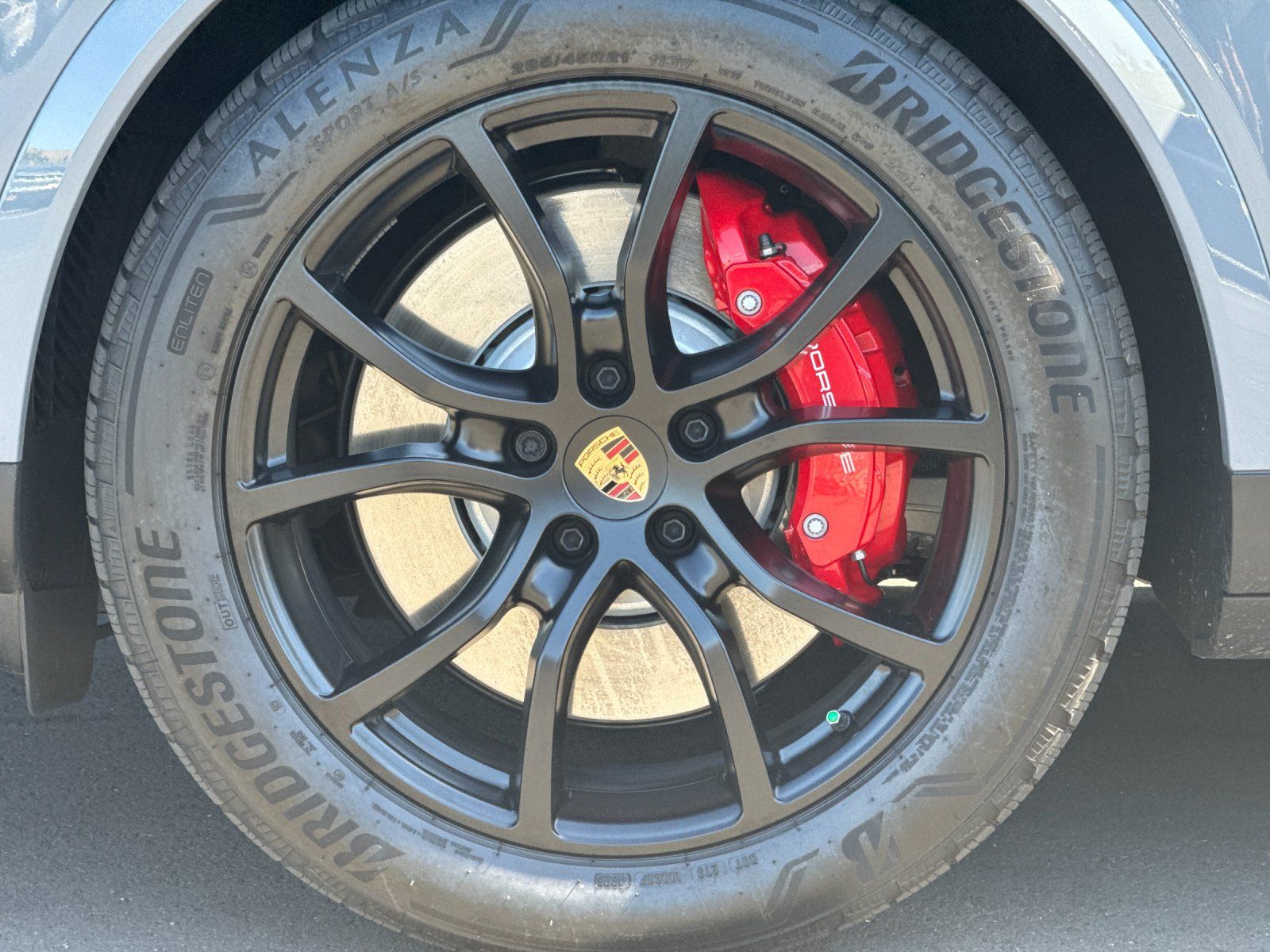 2026 Porsche Cayenne Coupe S — full photo 26 of 28