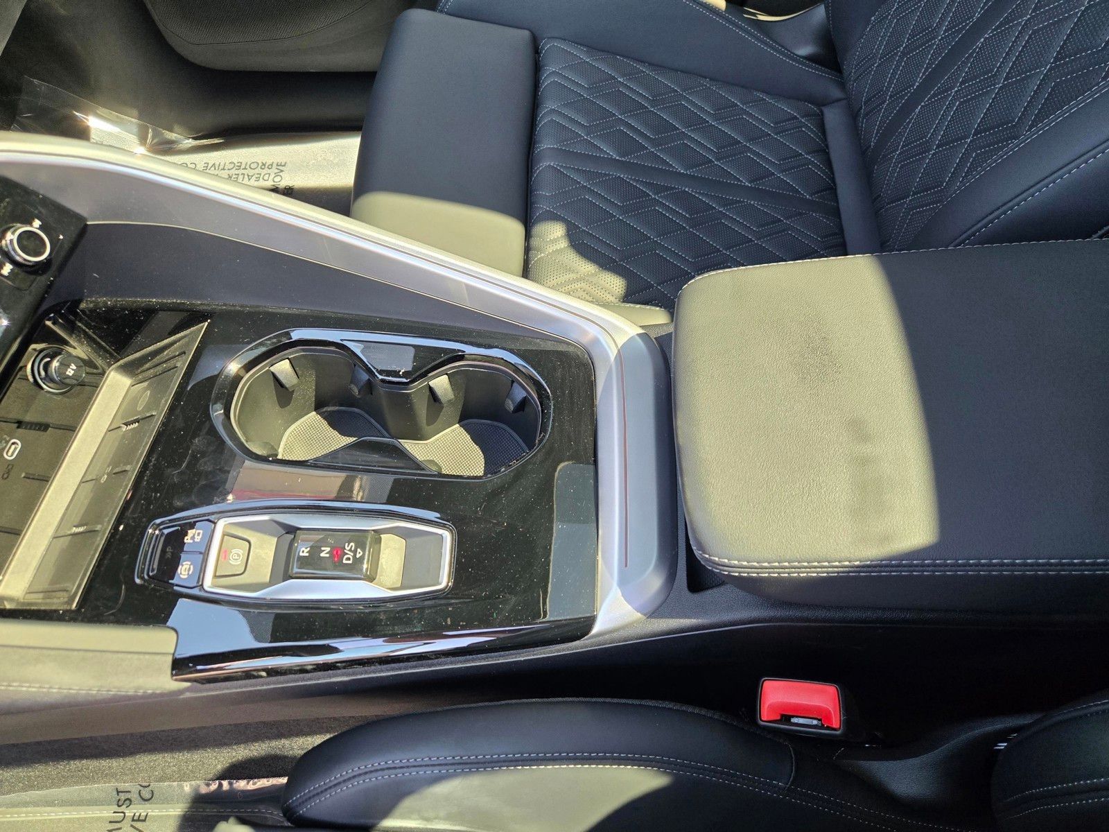 2025 Audi SQ5 3.0T Premium Plus — foto completa 23 de 45