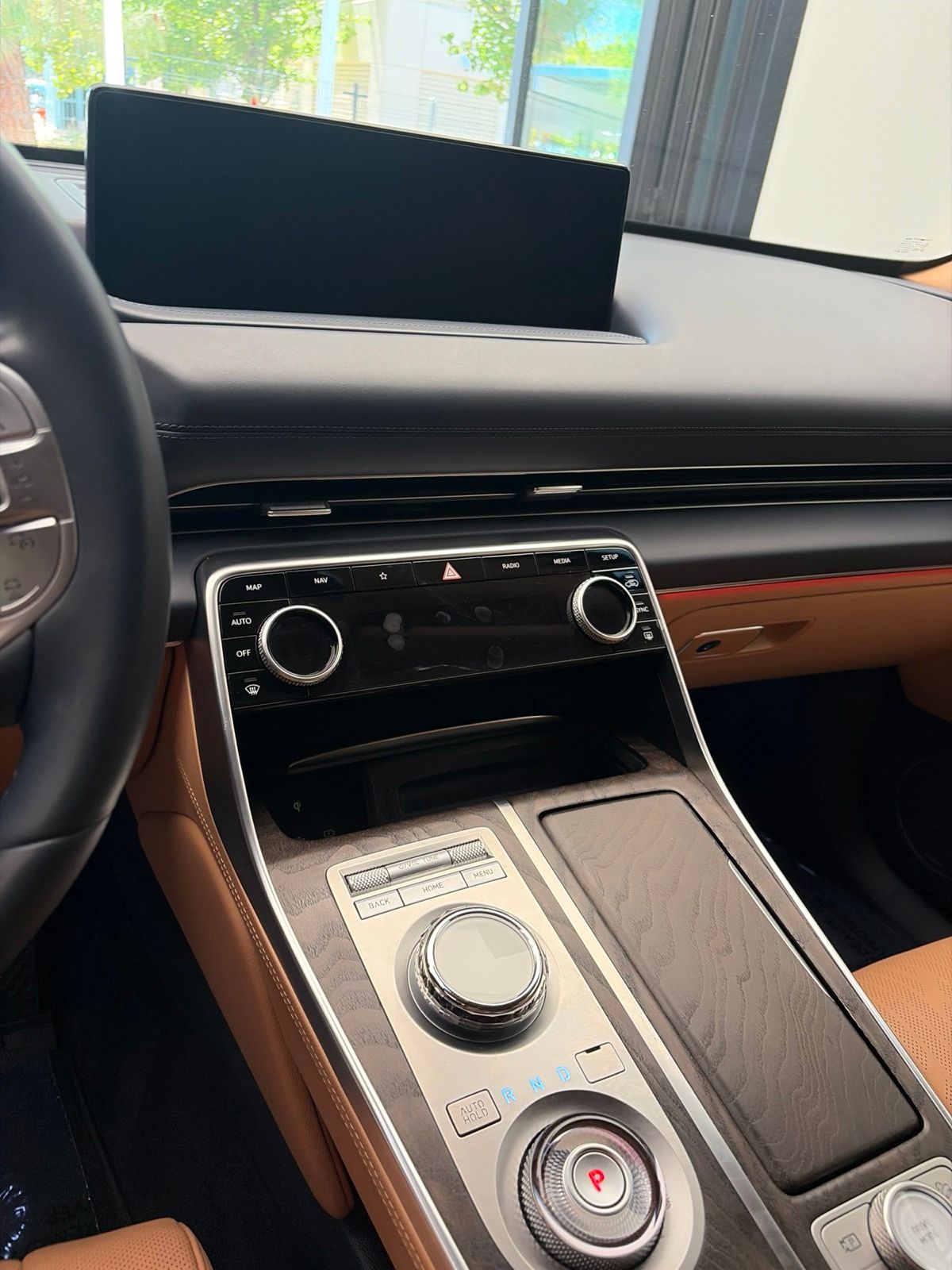 2024 Genesis GV80 2.5T — full photo 10 of 10