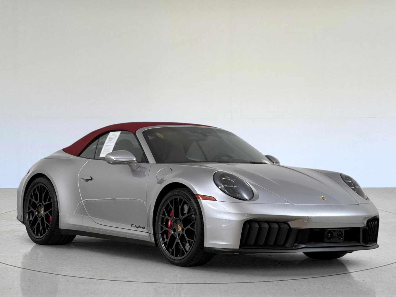 2025 Porsche 911 Carrera 4 GTS — full photo 12 of 29