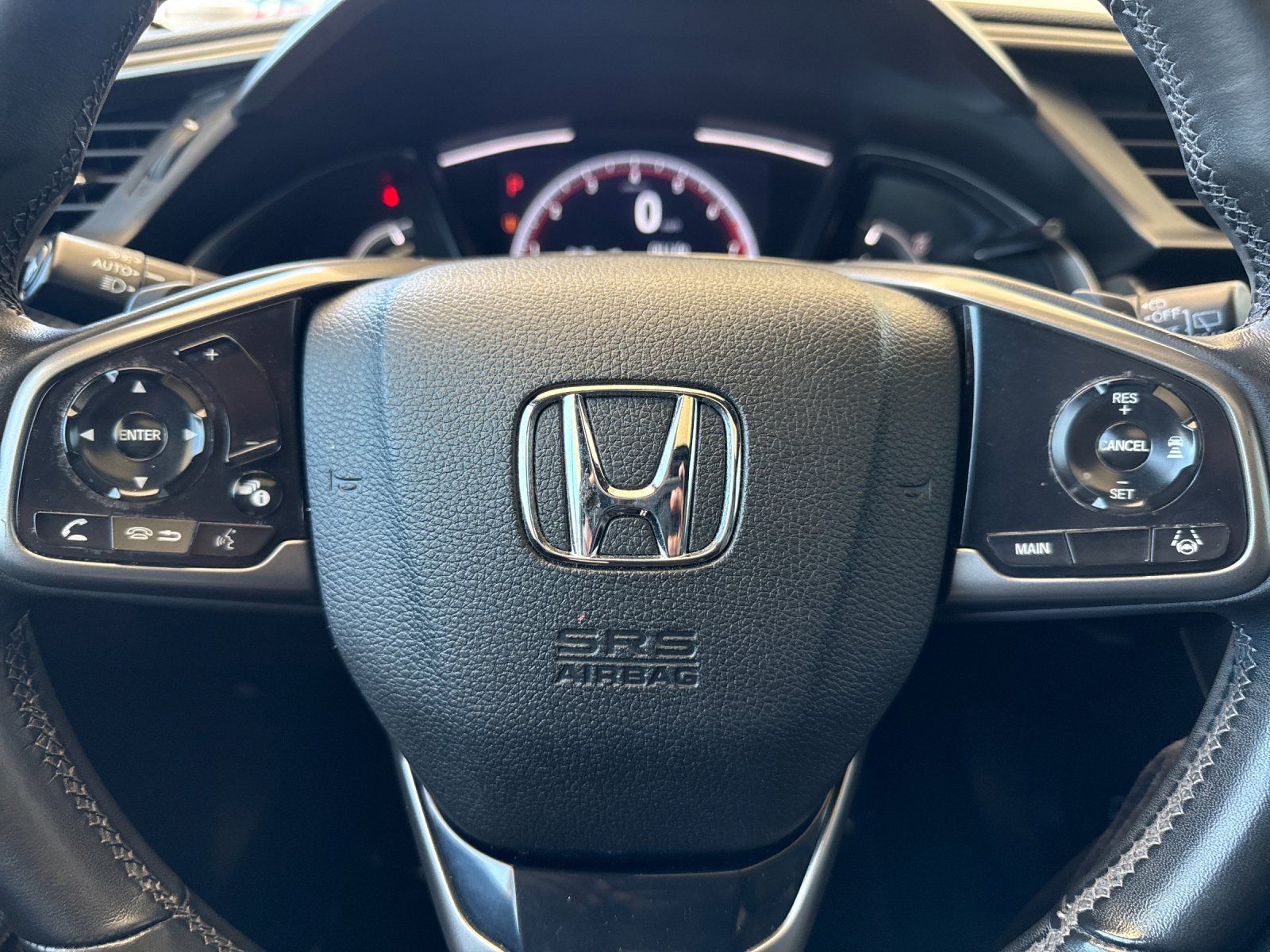 2019 Honda Civic Sport Touring — full photo 23 of 28