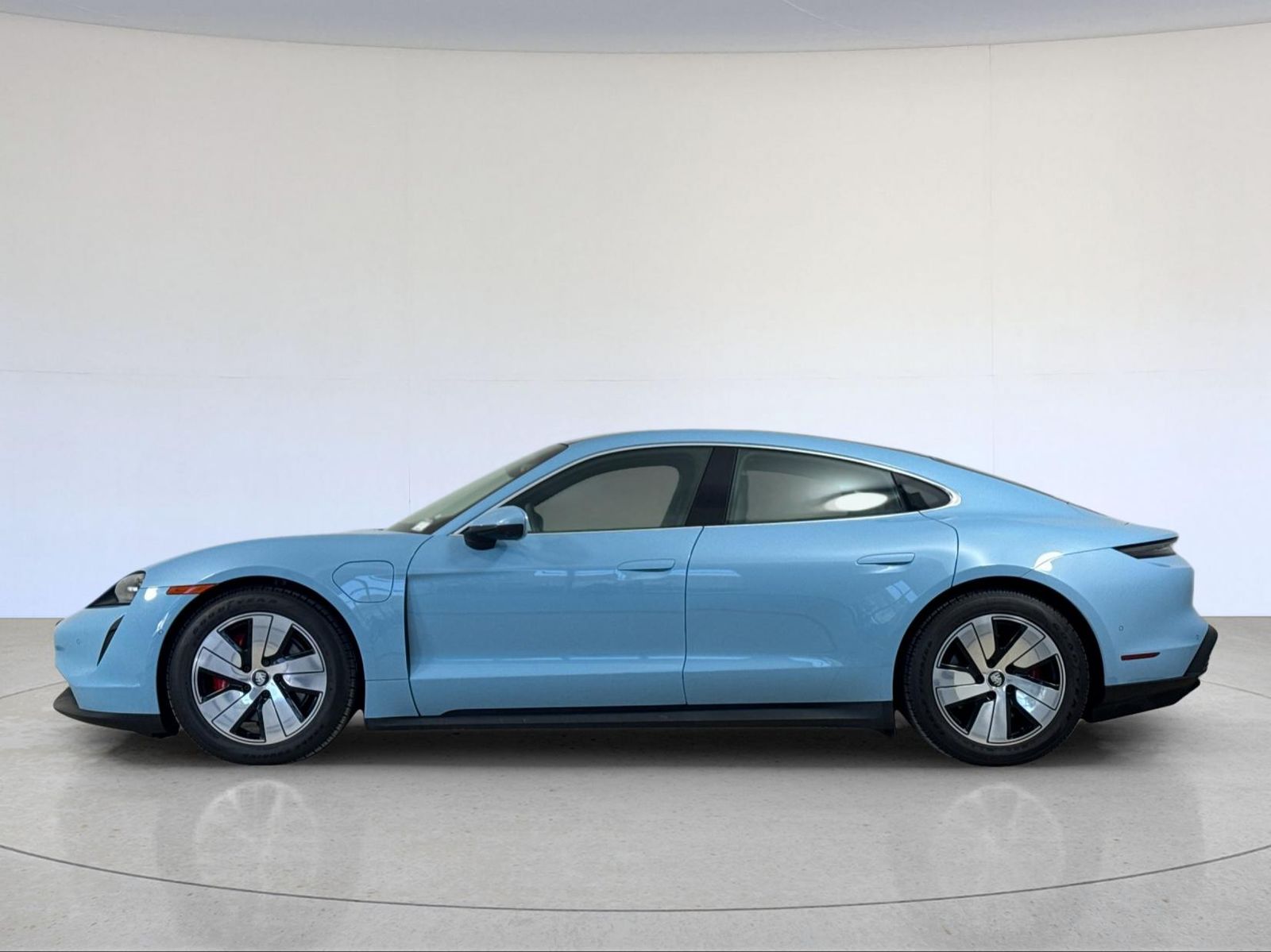2024 Porsche Taycan 4S — full photo 3 of 29