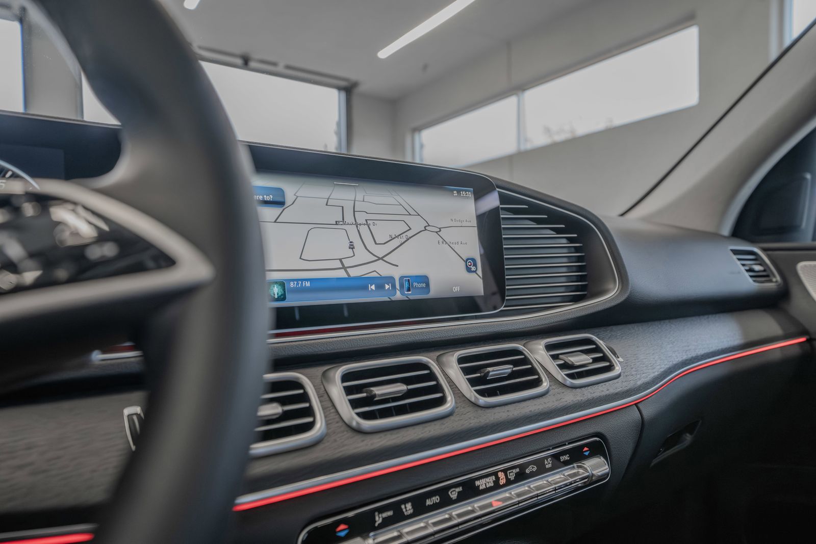 2026 Mercedes-Benz GLE GLE 450 — full photo 33 of 36
