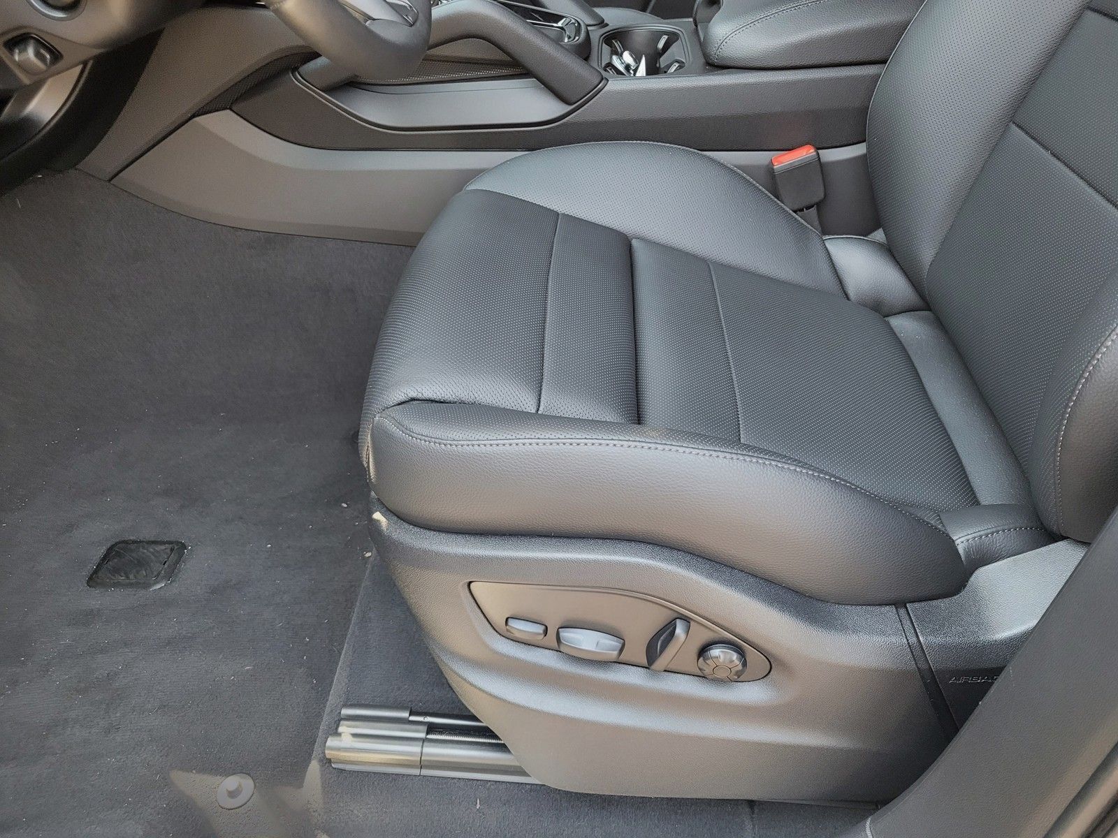 2026 Porsche Cayenne S — foto completa 24 de 28