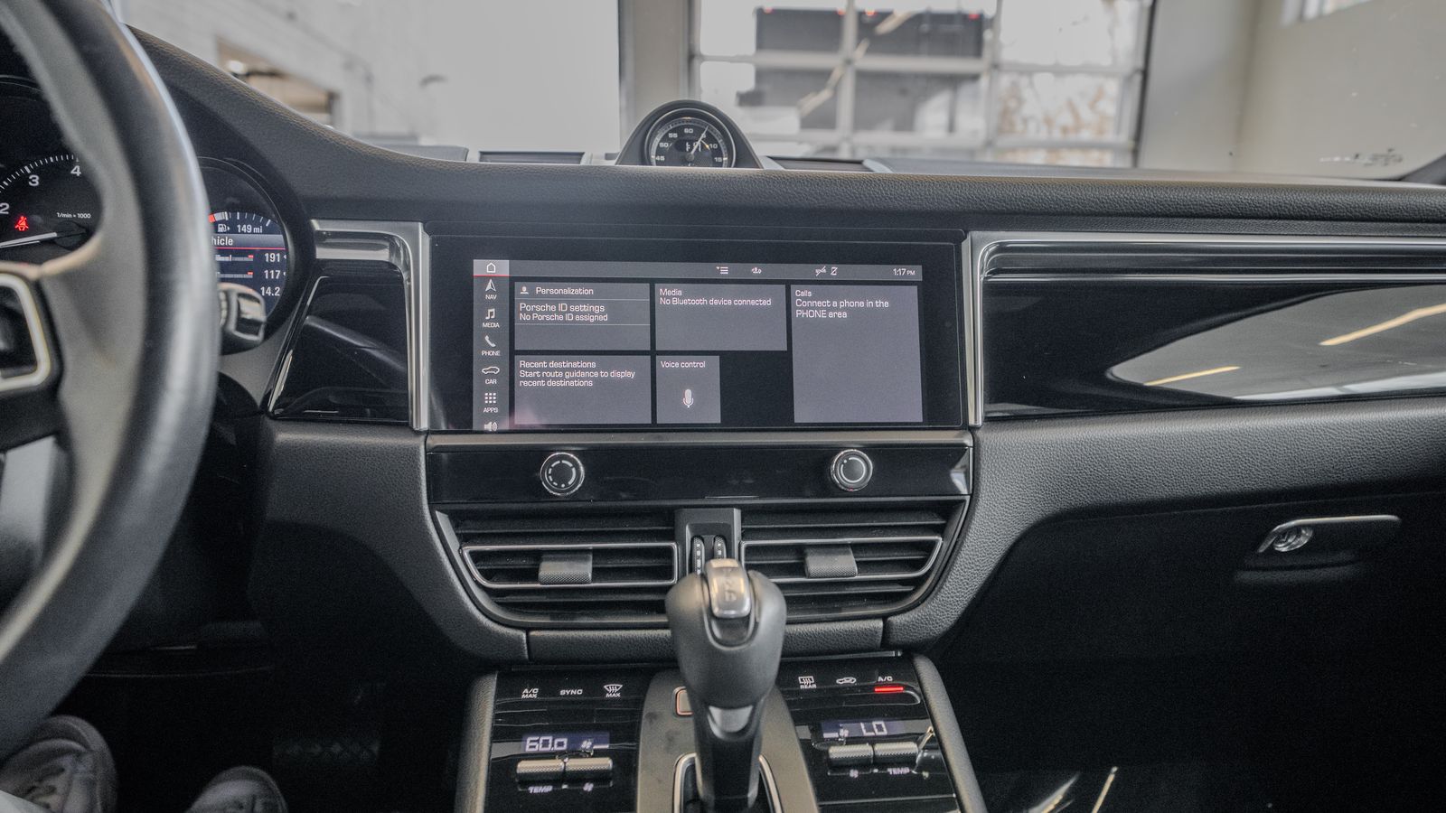 2023 Porsche Macan Base — foto completa 20 de 35