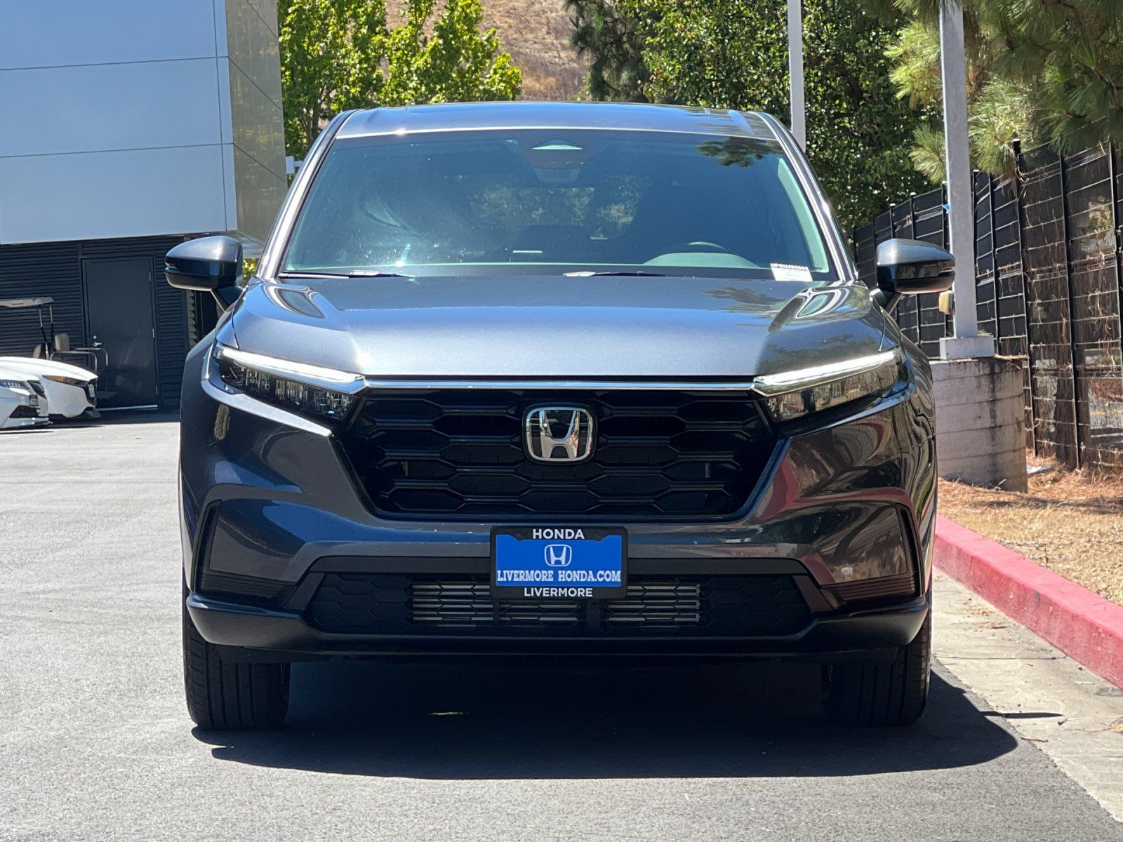 2025 Honda CR-V EX — full photo 9 of 28