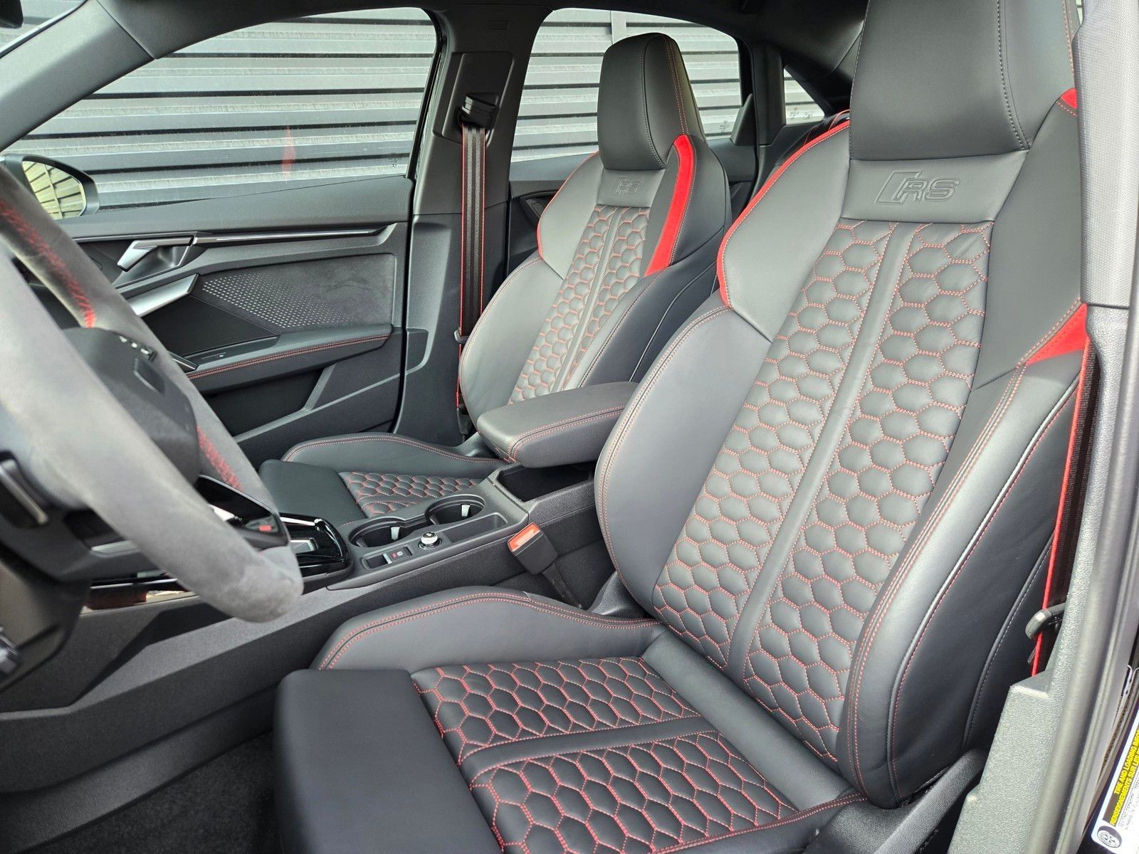 2025 Audi RS 3 2.5T — foto completa 19 de 45