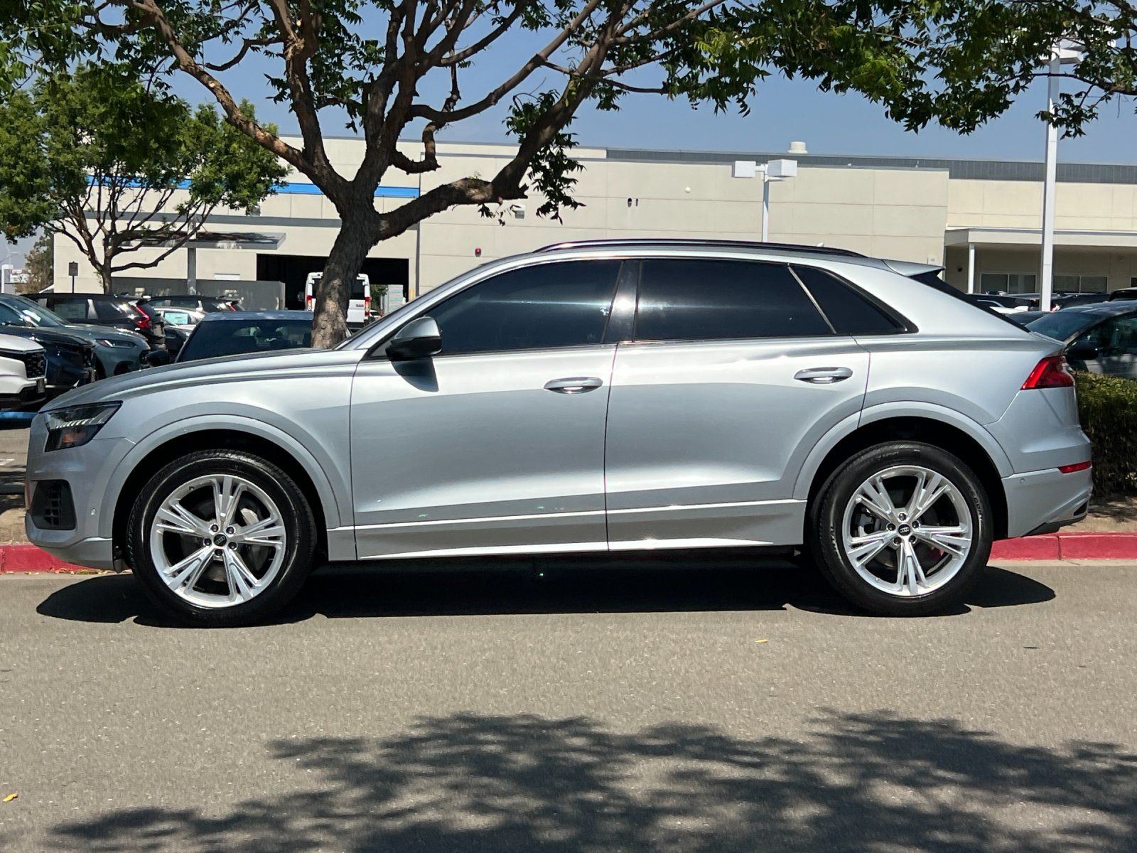 2023 Audi Q8 55 Premium Plus — full photo 3 of 29