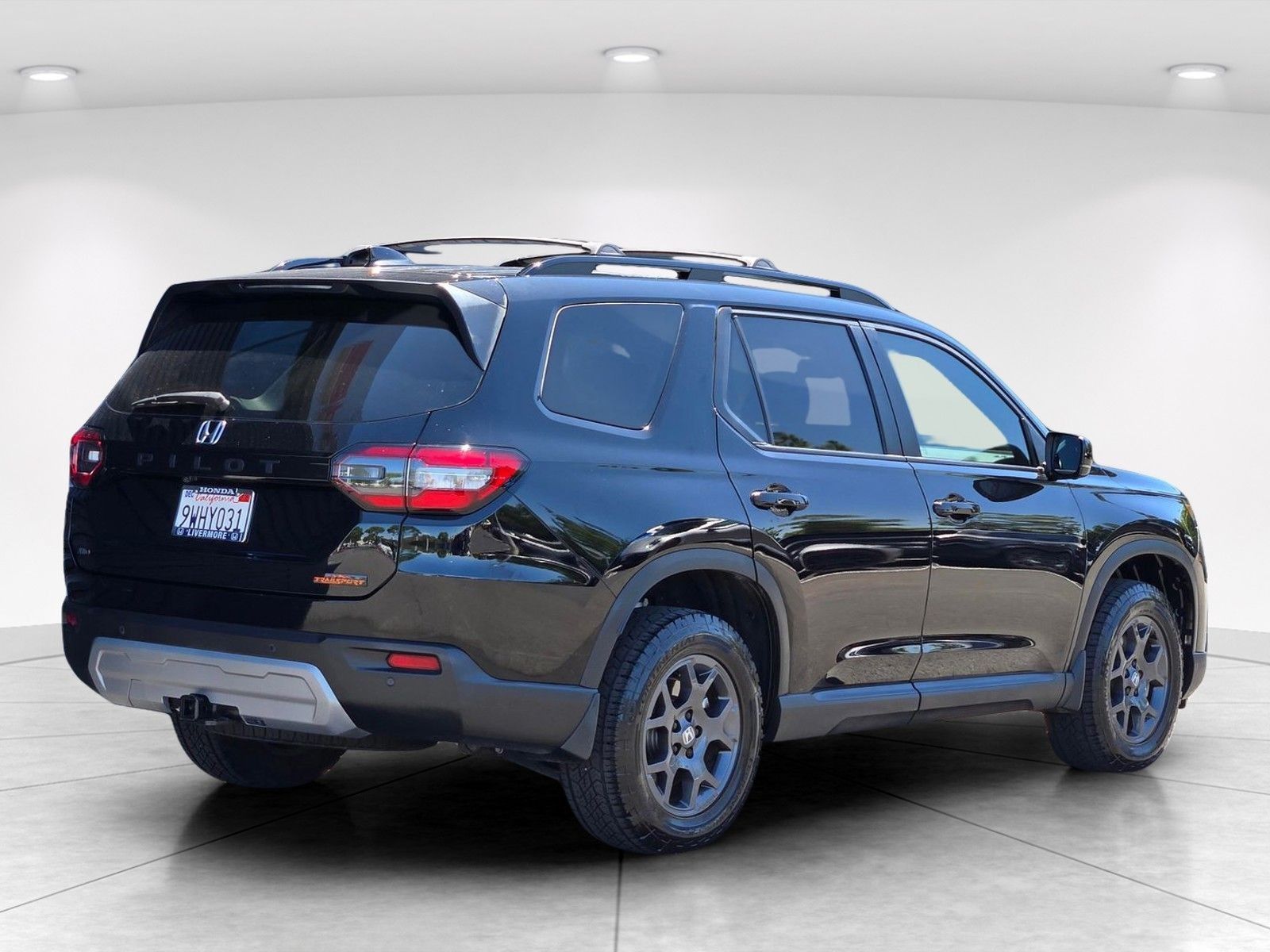 2025 Honda Pilot TrailSport — full photo 9 of 28