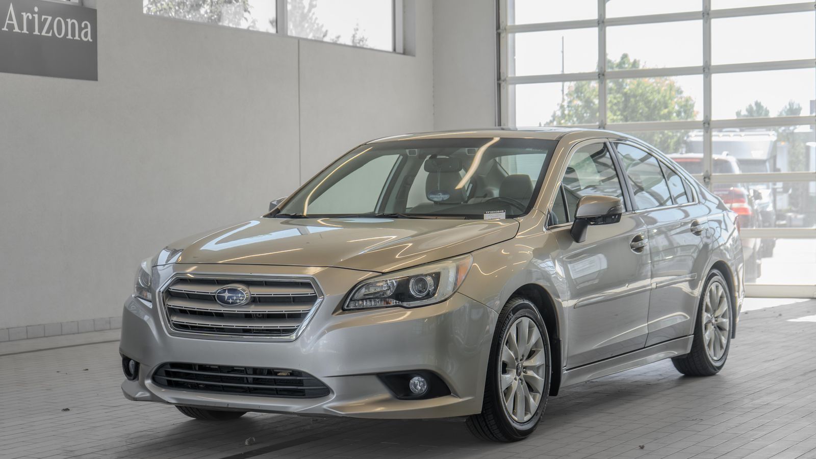 2015 Subaru Legacy 2.5i — foto completa 25 de 34