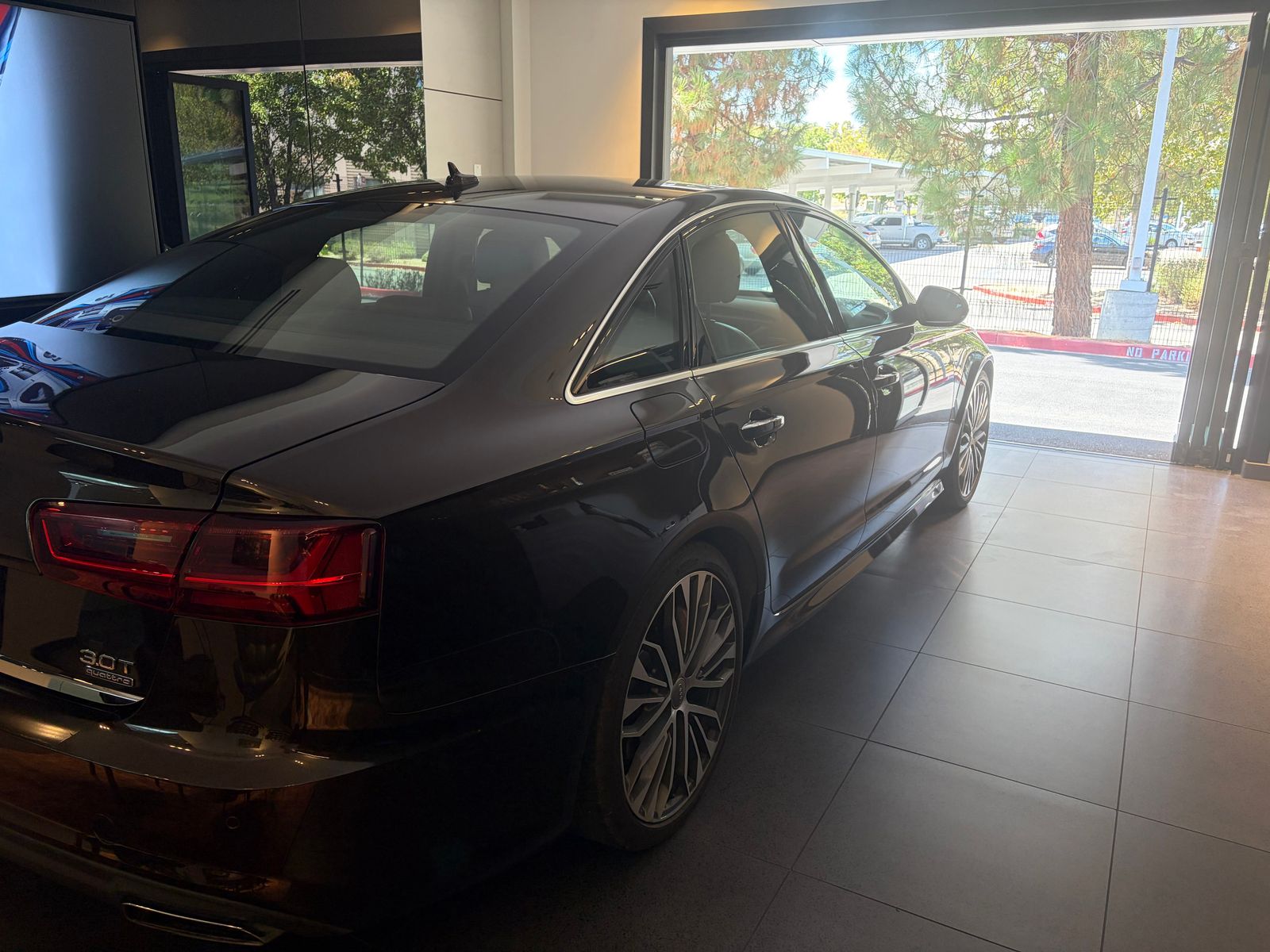 2017 Audi A6 3.0T Premium Plus — full photo 5 of 11