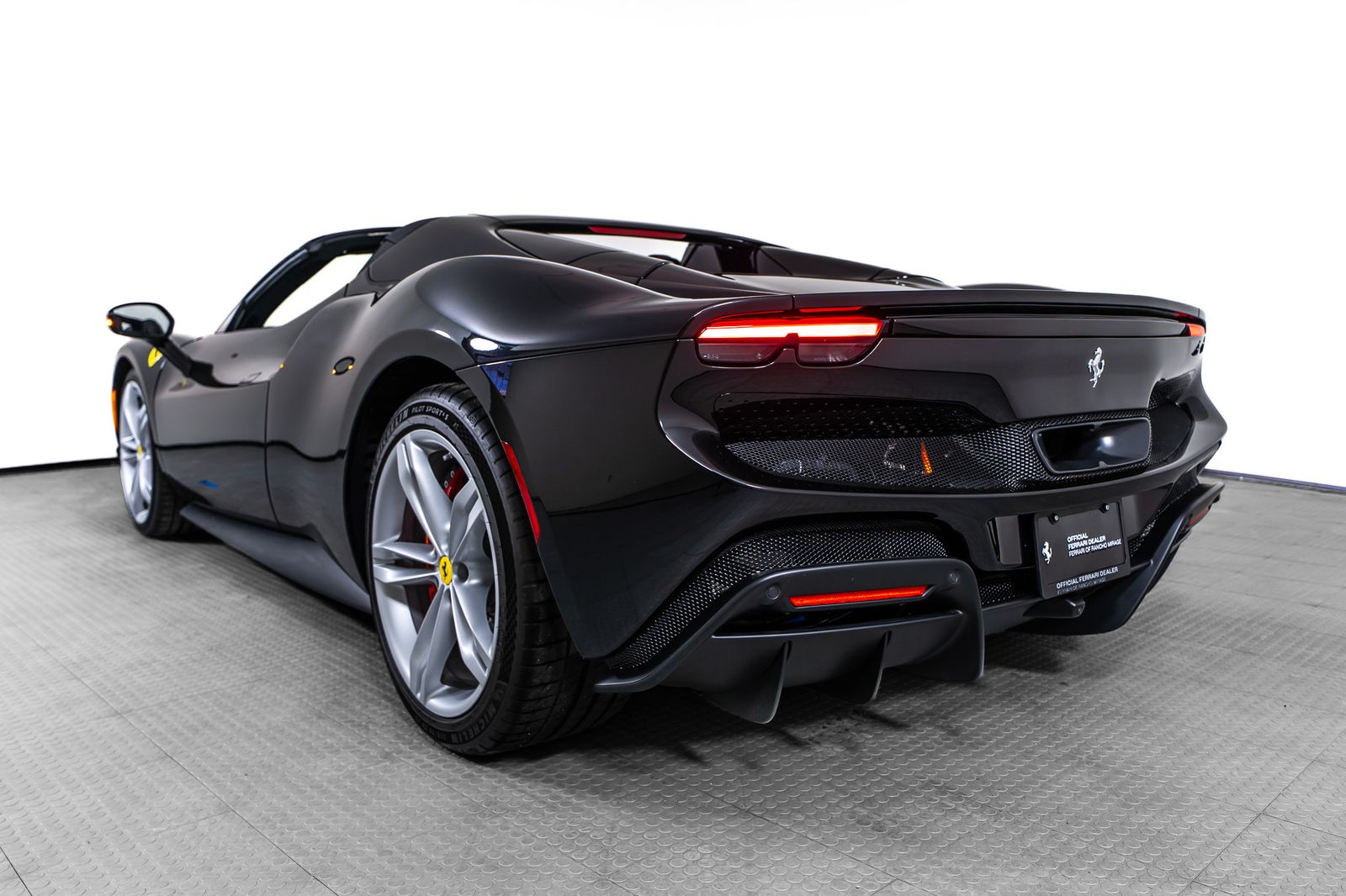2024 Ferrari 296 GTS — full photo 3 of 46
