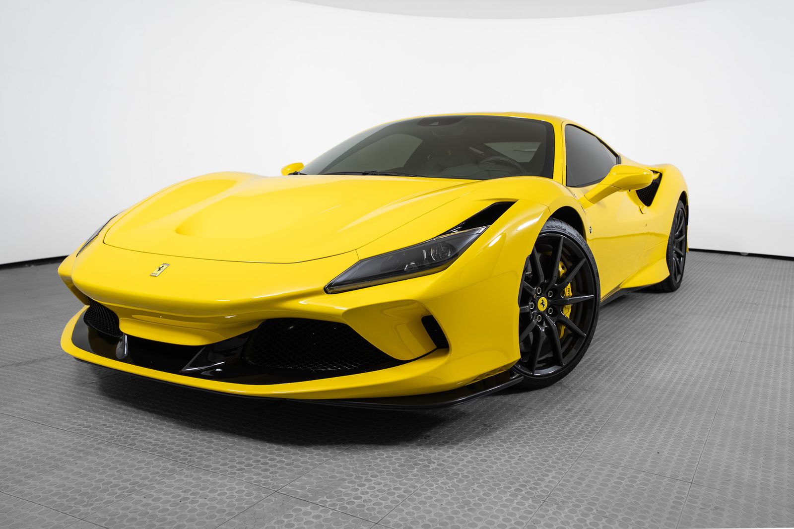 2022 Ferrari F8 Tributo — foto completa 1 de 45