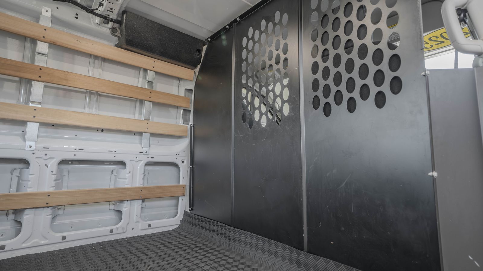 2025 Ford Transit-250 Base — foto completa 24 de 31