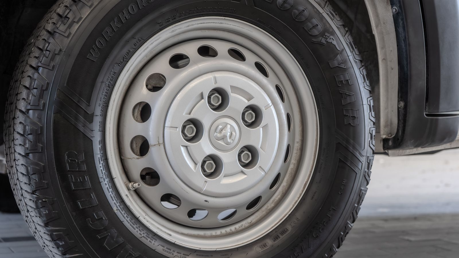 2025 Ram ProMaster 2500 Base — foto completa 30 de 33