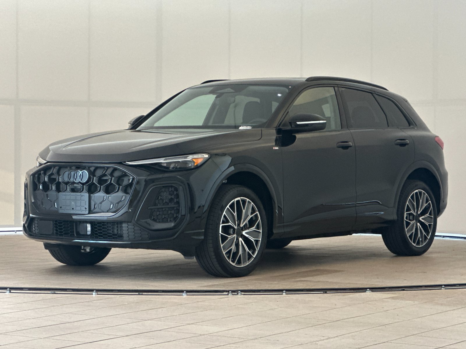 2026 Audi Q5 2.0T Premium Plus — photo 1 of 13