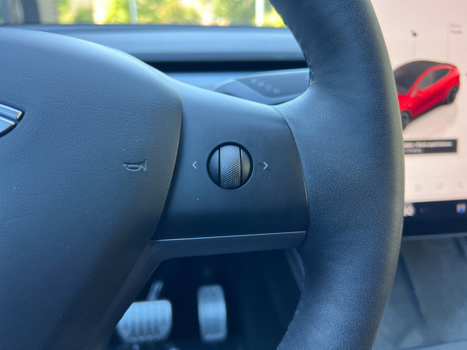 2023 Tesla Model Y Standard Range — full photo 30 of 31