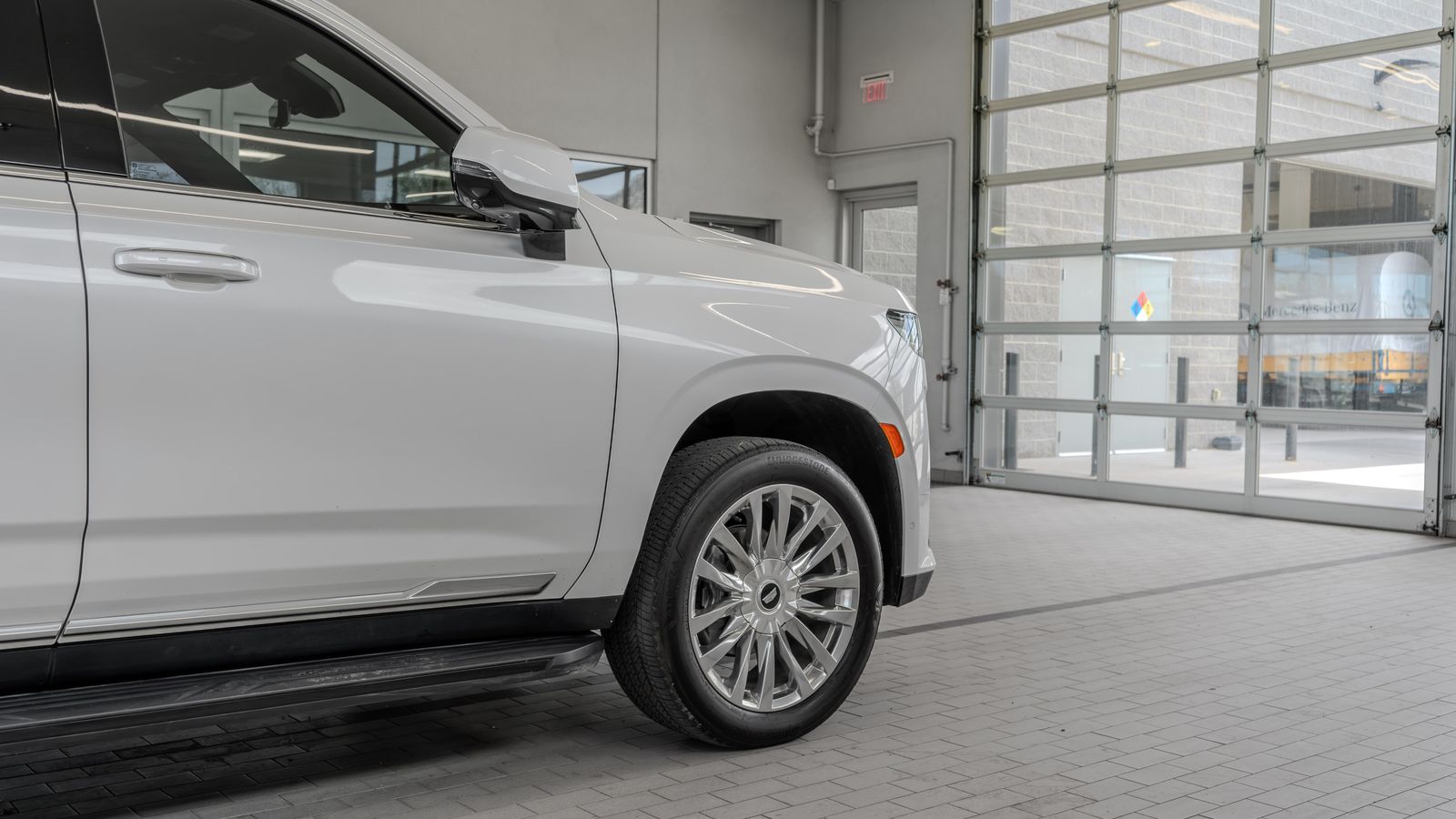 2023 Cadillac Escalade Premium Luxury — foto completa 30 de 35