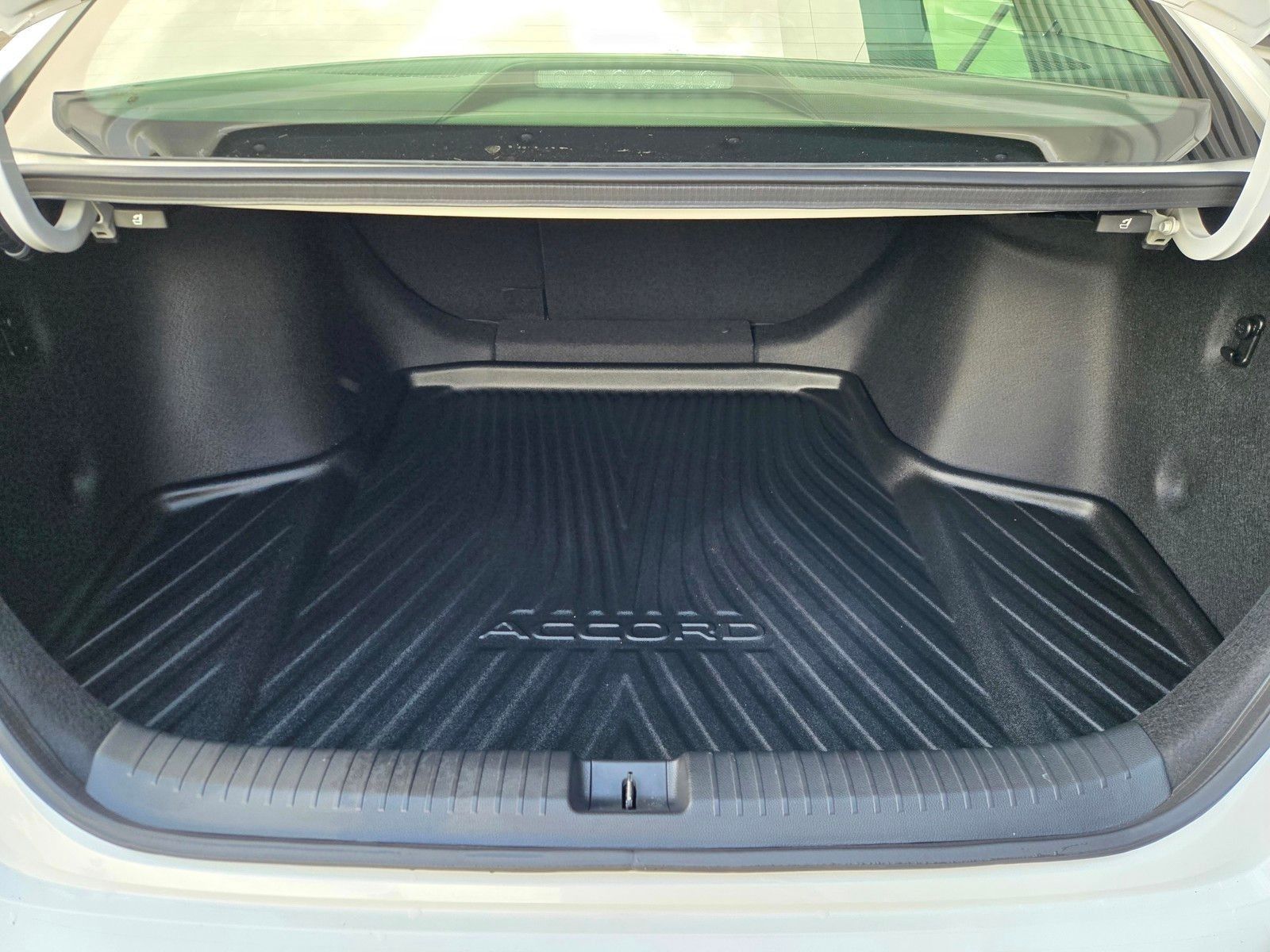 2025 Honda Accord SE — foto completa 28 de 28