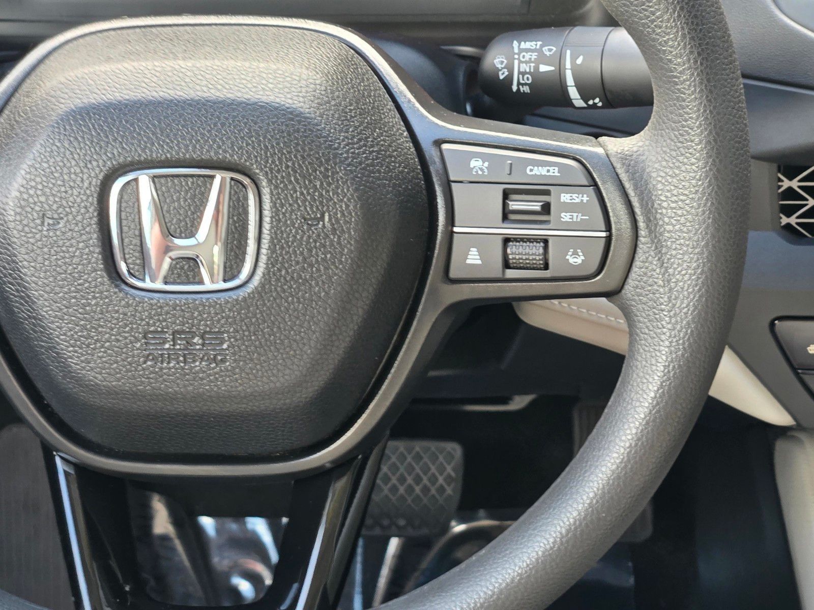 2025 Honda Accord SE — foto completa 17 de 28