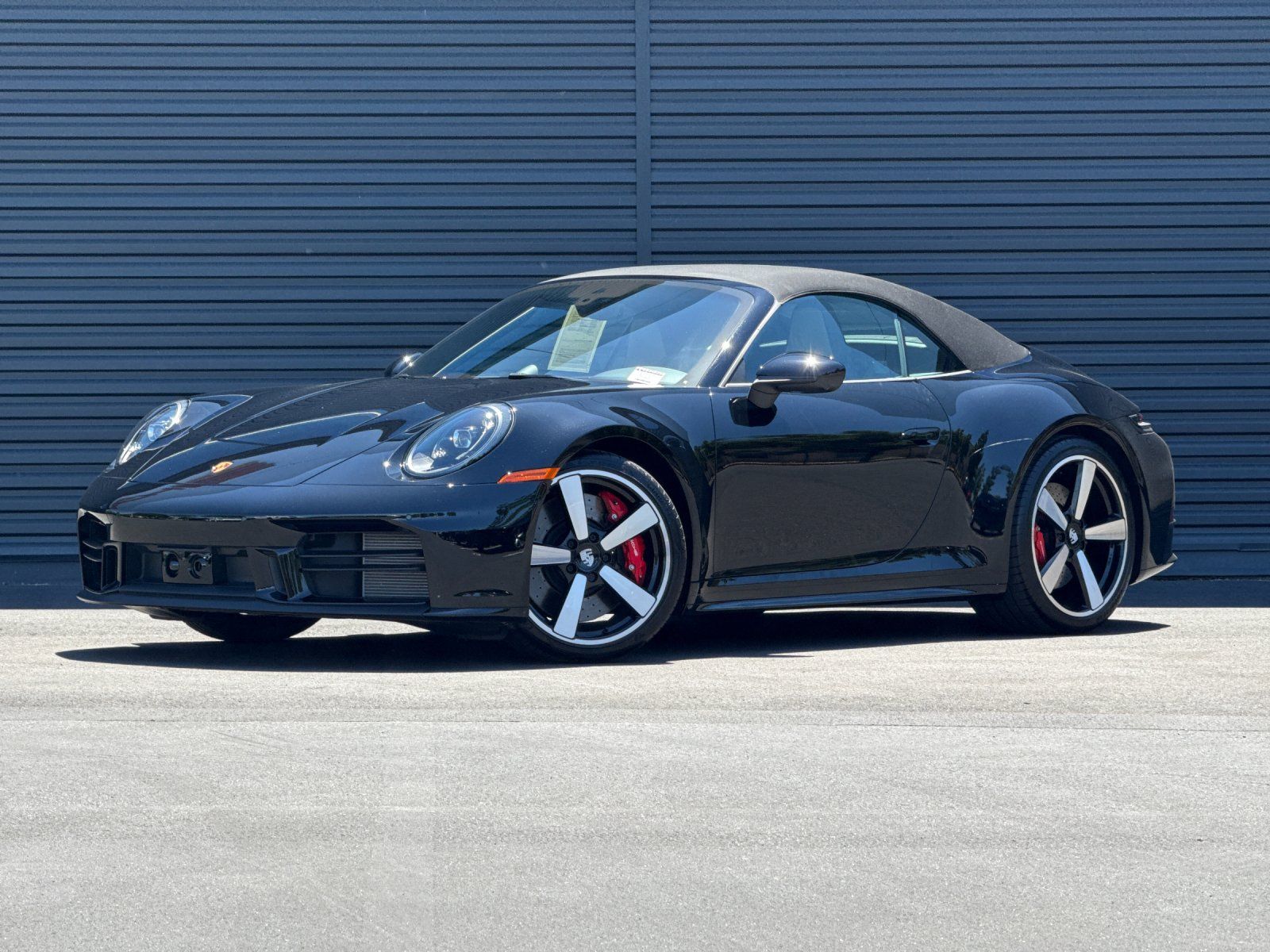 2025 Porsche 911 Carrera S — full photo 28 of 29