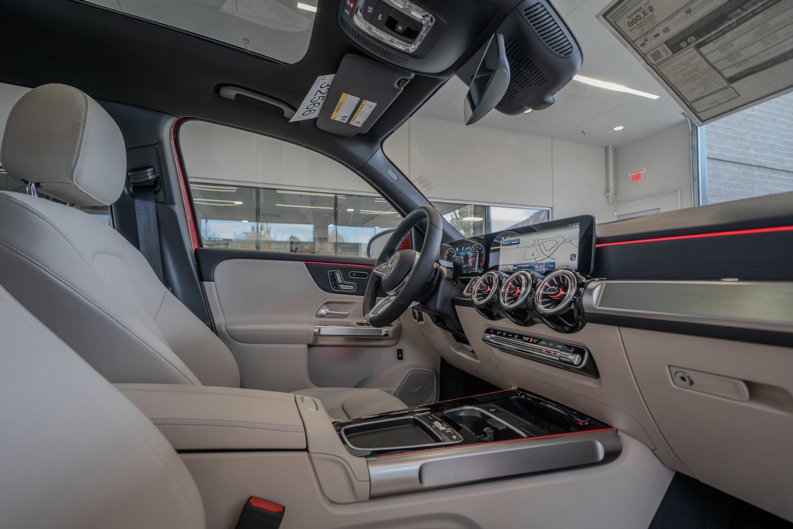 2026 Mercedes-Benz GLB GLB 250 — foto completa 17 de 36