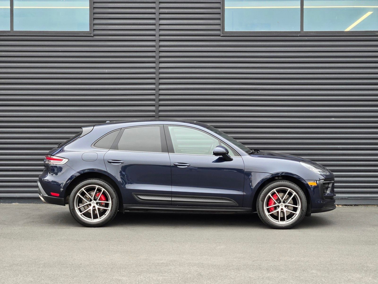 2022 Porsche Macan S — full photo 7 of 45