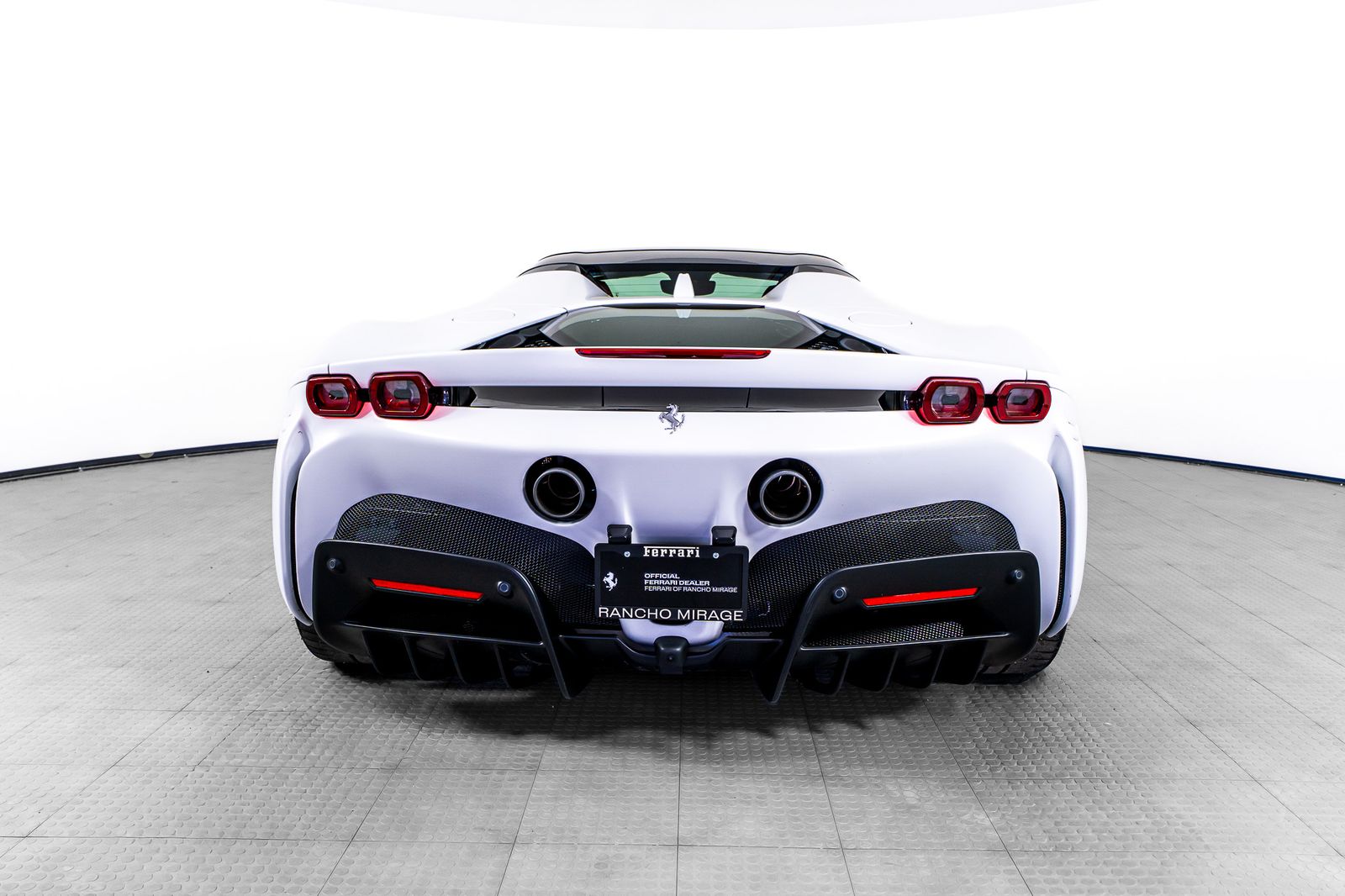 2024 Ferrari SF90 Spider — full photo 17 of 51