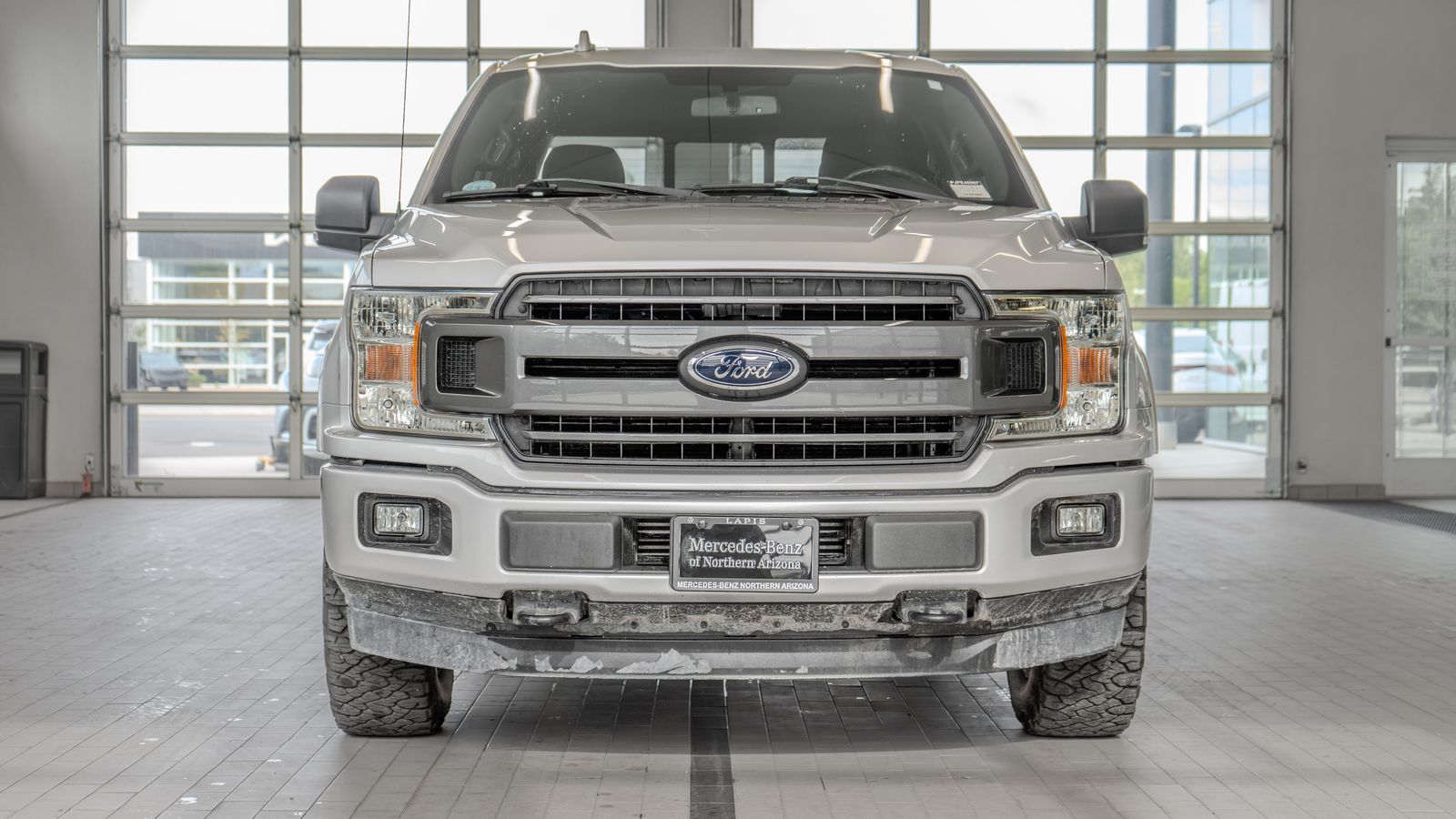 2018 Ford F-150 XLT — foto completa 11 de 33