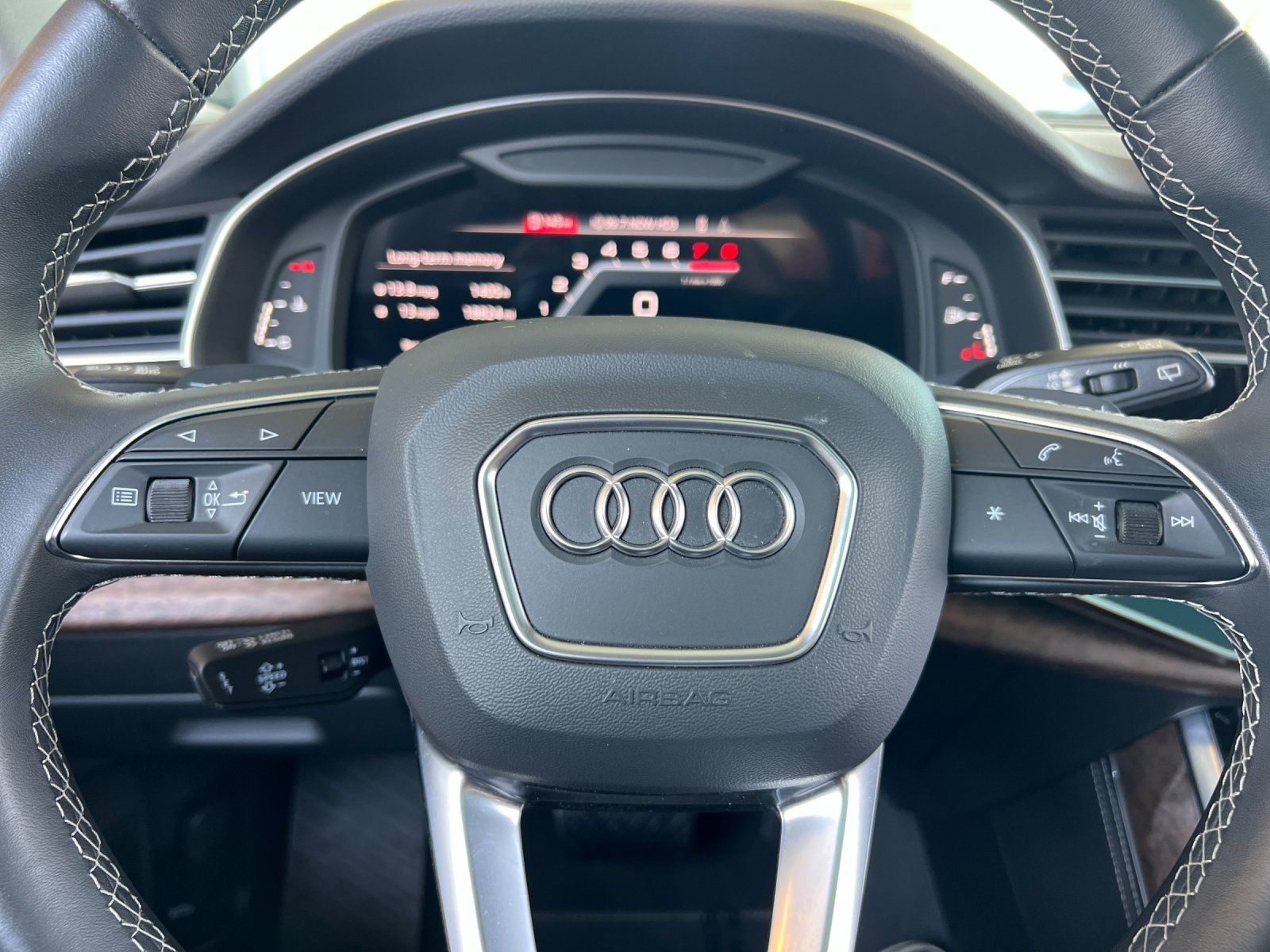 2023 Audi Q8 55 Premium Plus — full photo 24 of 29