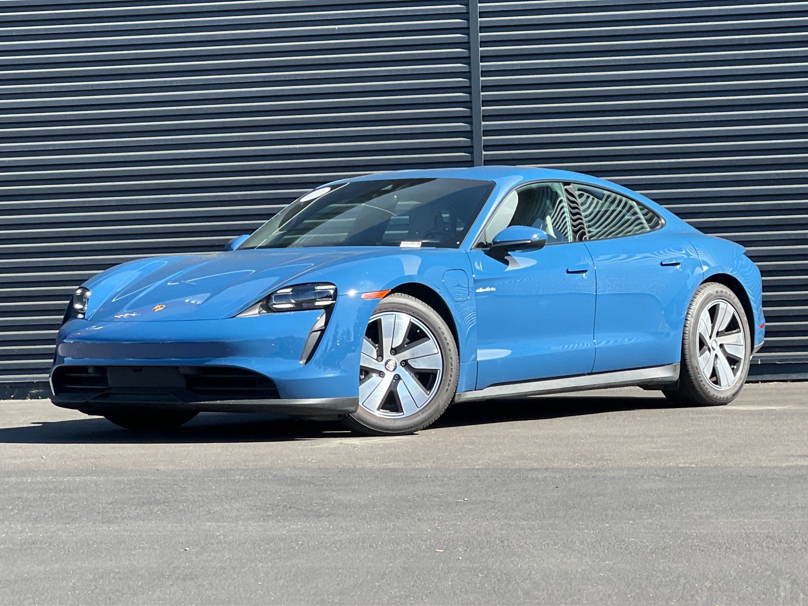 2023 Porsche Taycan Base — full photo 2 of 29