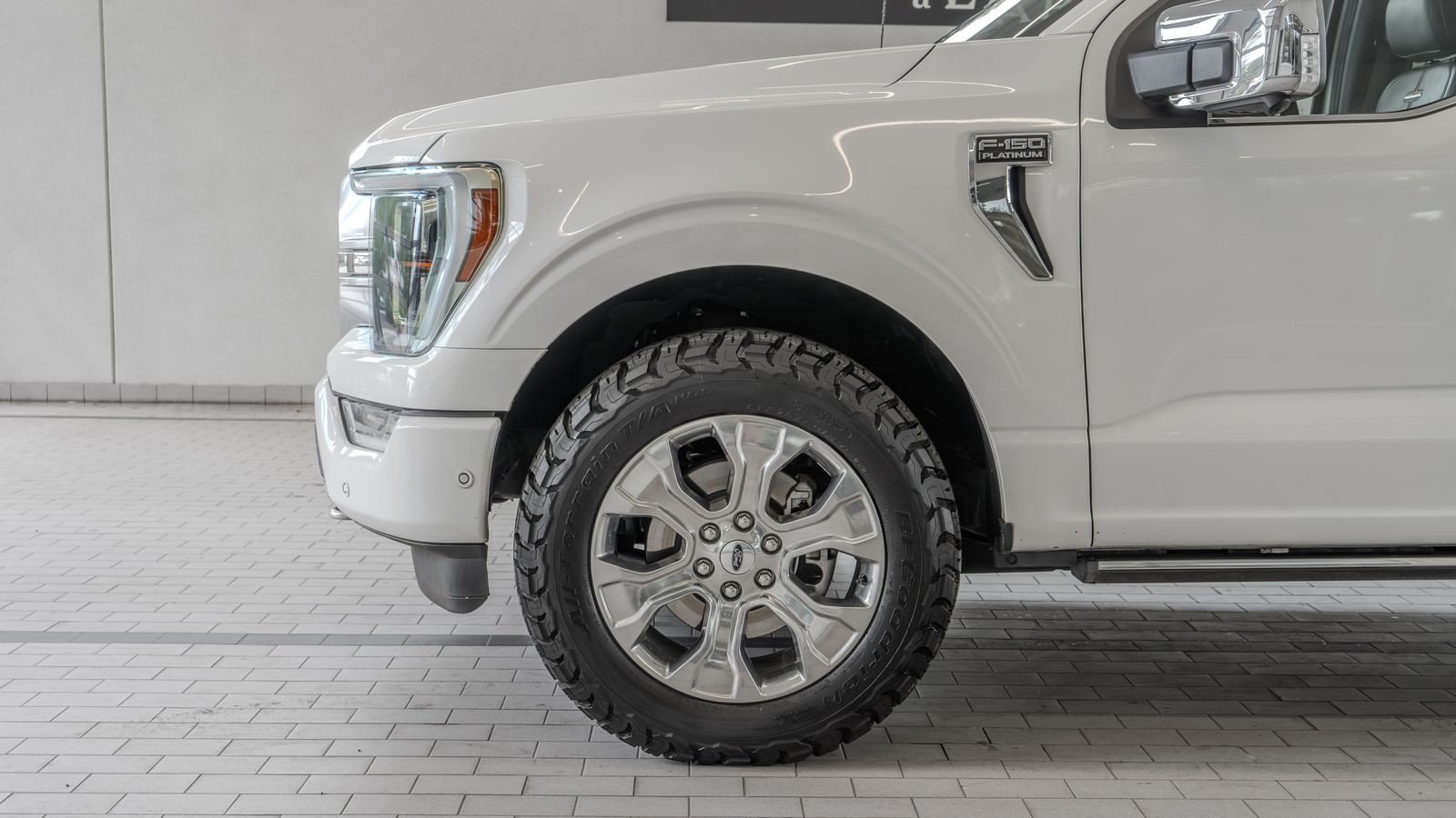 2022 Ford F-150 Platinum — full photo 4 of 33