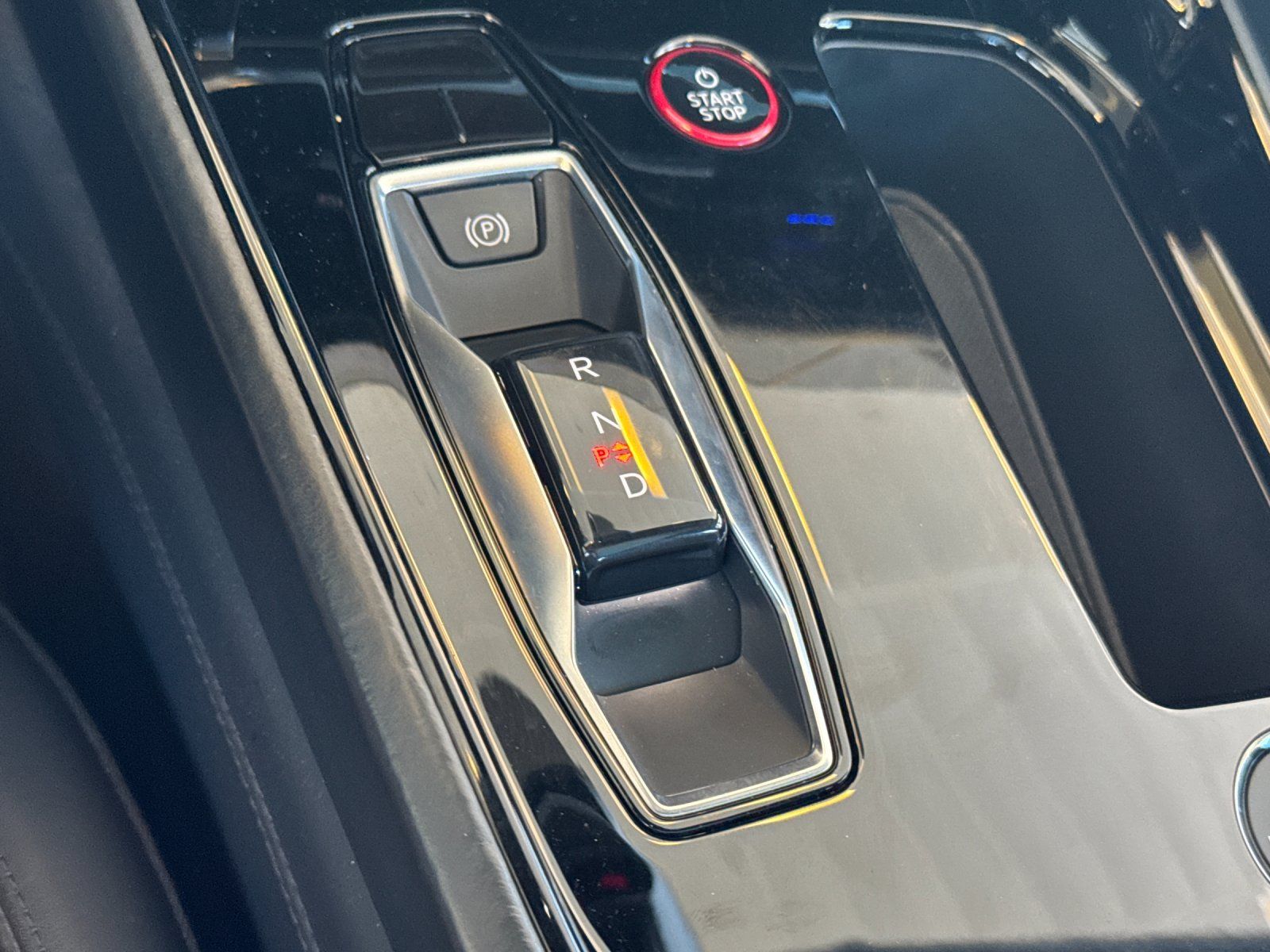 2022 Audi e-tron GT Premium Plus — full photo 20 of 27