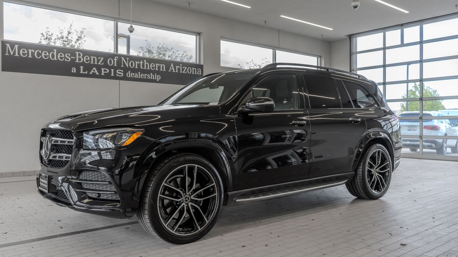 2023 Mercedes-Benz GLS GLS 580 — full photo 3 of 35
