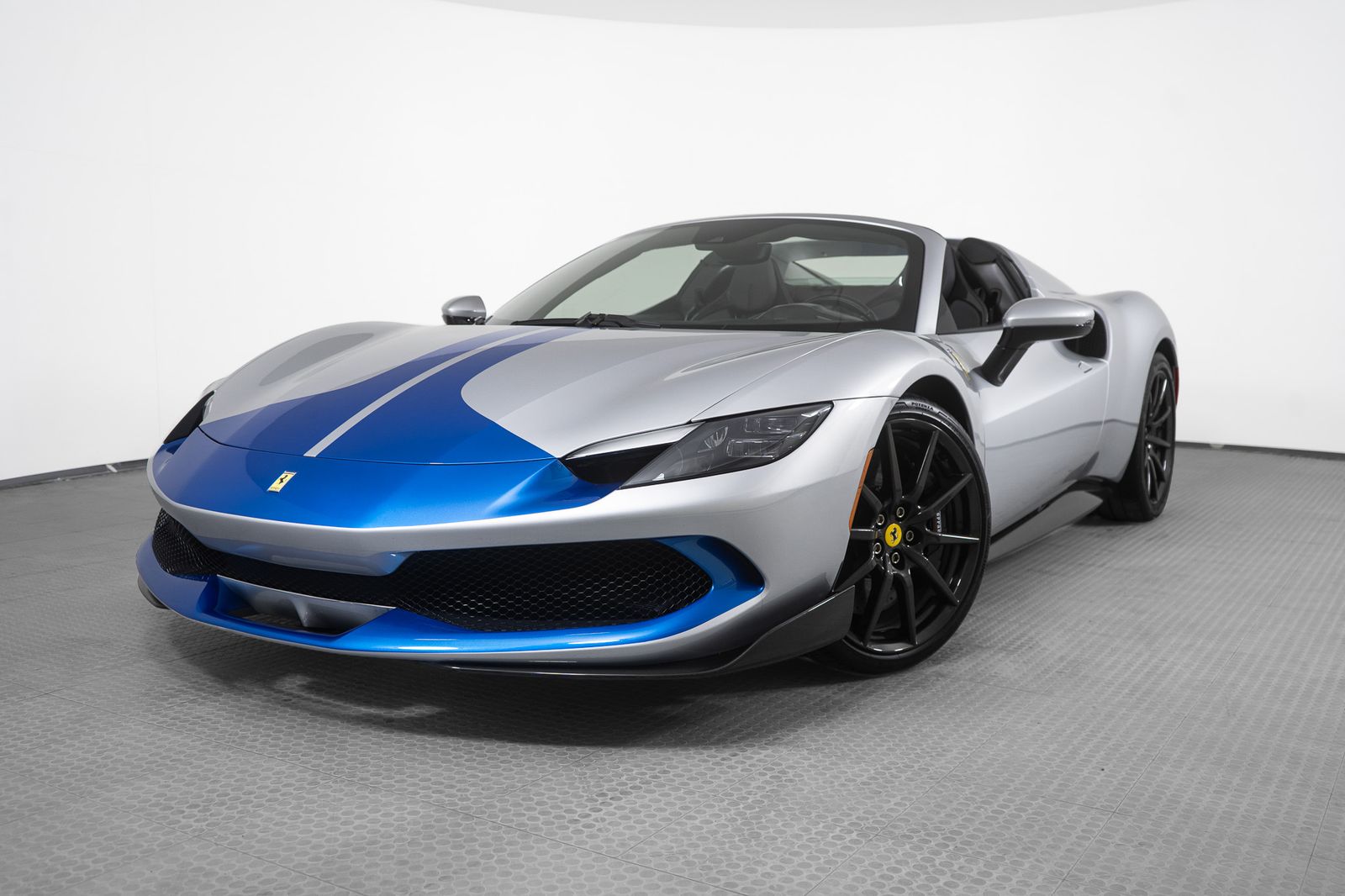 2023 Ferrari 296 GTS — full photo 1 of 51