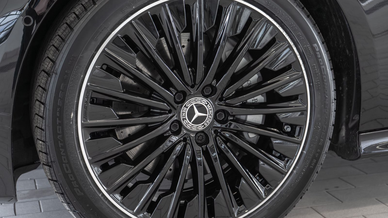 2025 Mercedes-Benz CLE CLE 300 — full photo 27 of 37