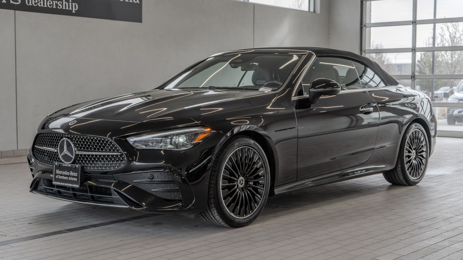 2025 Mercedes-Benz CLE CLE 300 — full photo 33 of 37