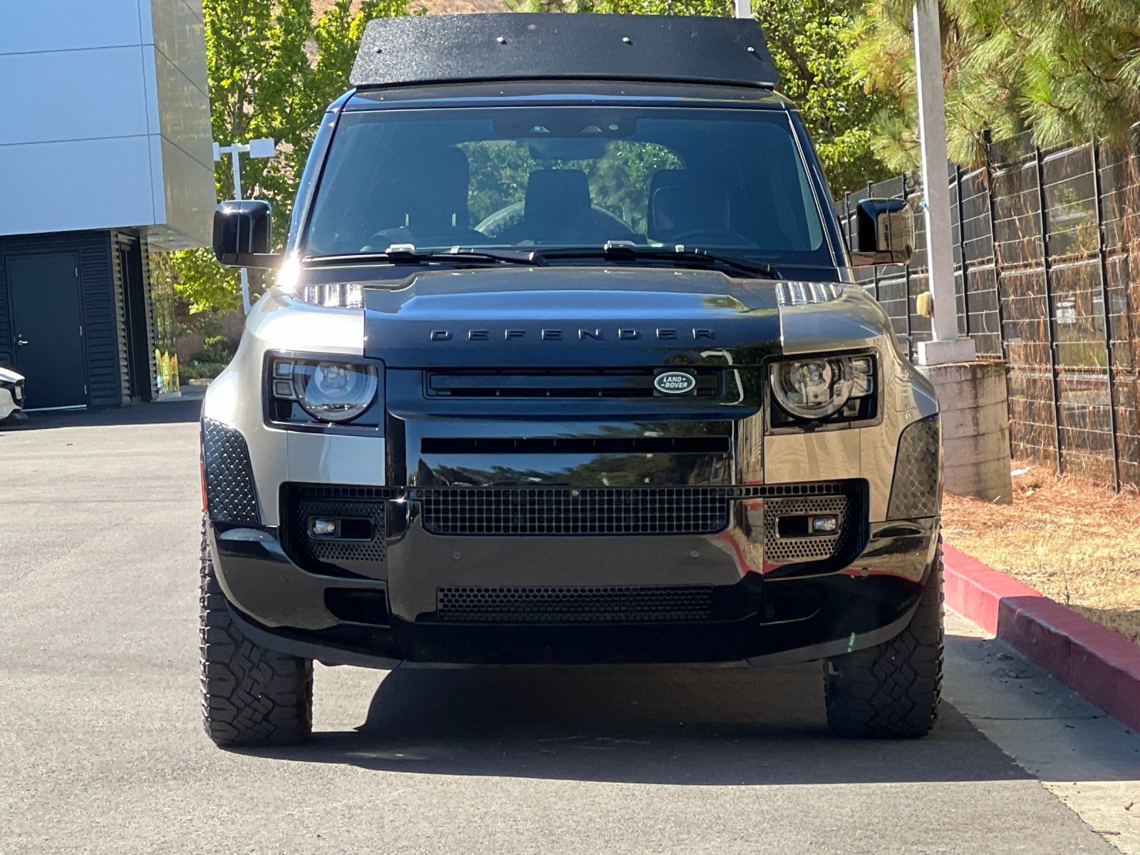 2024 Land Rover Defender 110 X — full photo 8 of 29