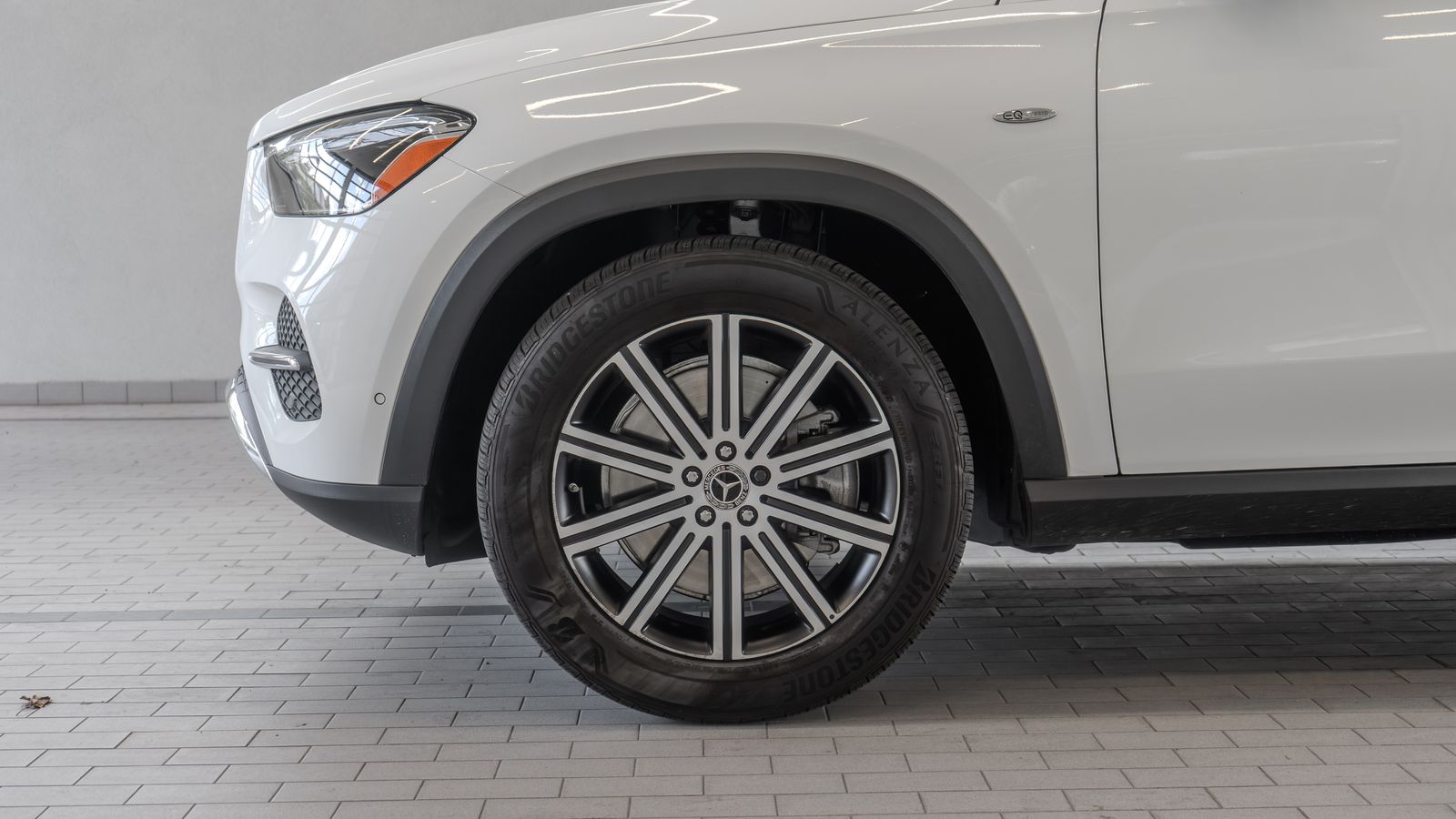2025 Mercedes-Benz GLE GLE 450e — foto completa 3 de 34