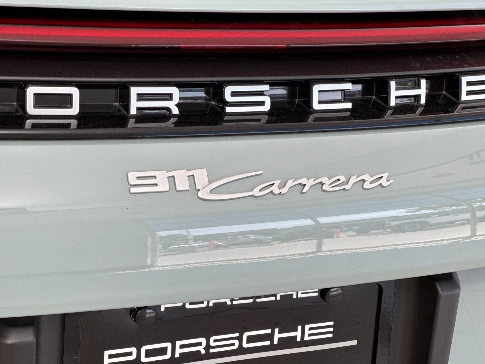 2026 Porsche 911 Carrera — full photo 28 of 29