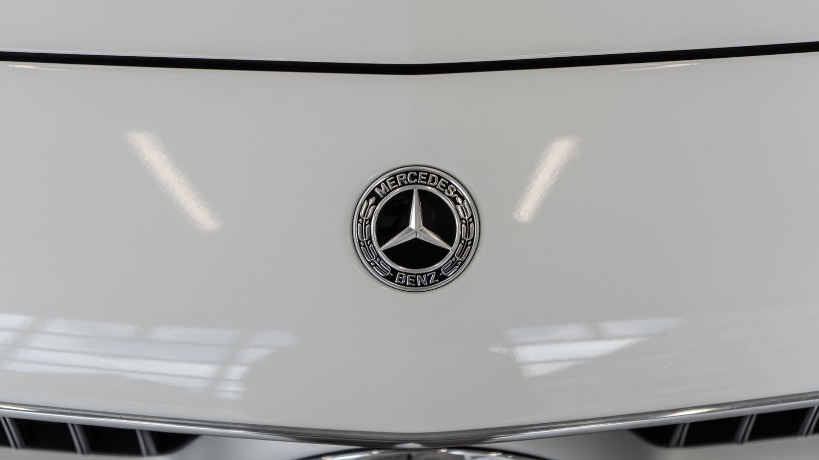 2025 Mercedes-Benz C-Class C 300 — full photo 5 of 35