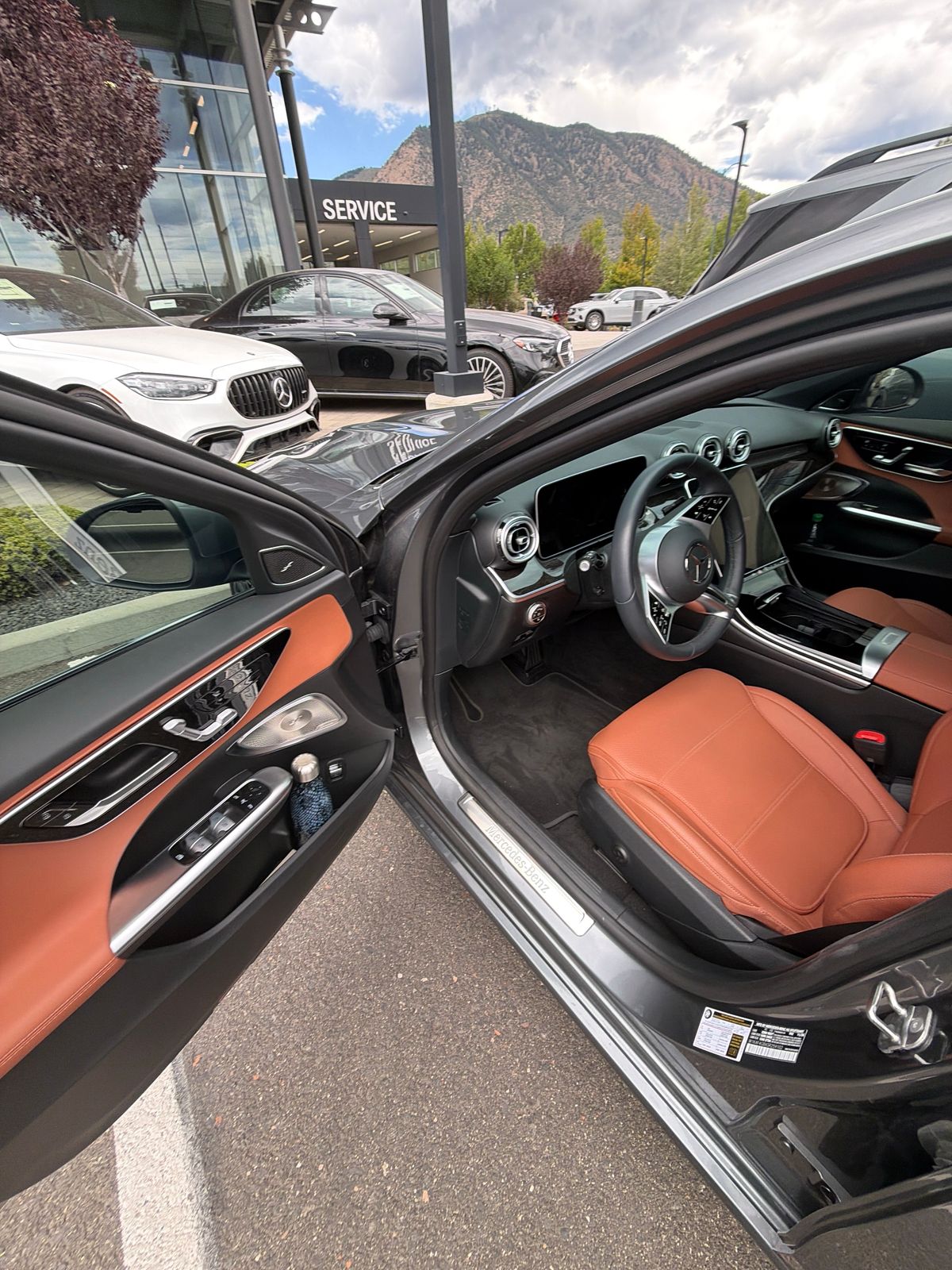 2025 Mercedes-Benz C-Class C 300 — foto completa 3 de 3