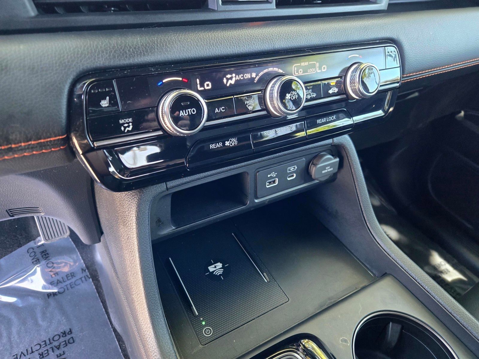 2025 Honda Pilot TrailSport — full photo 24 of 28