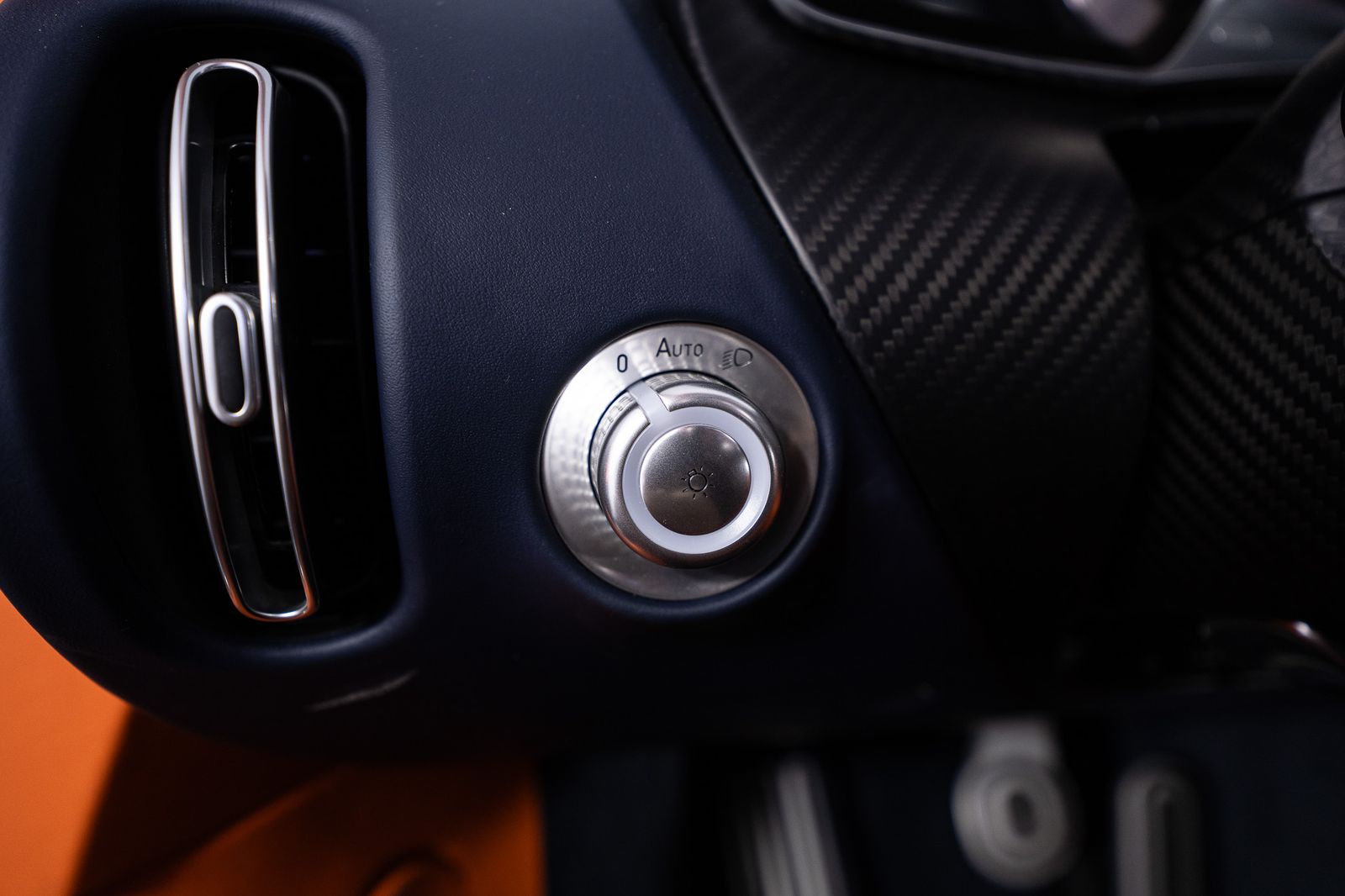 2018 Bugatti Chiron — full photo 39 of 86