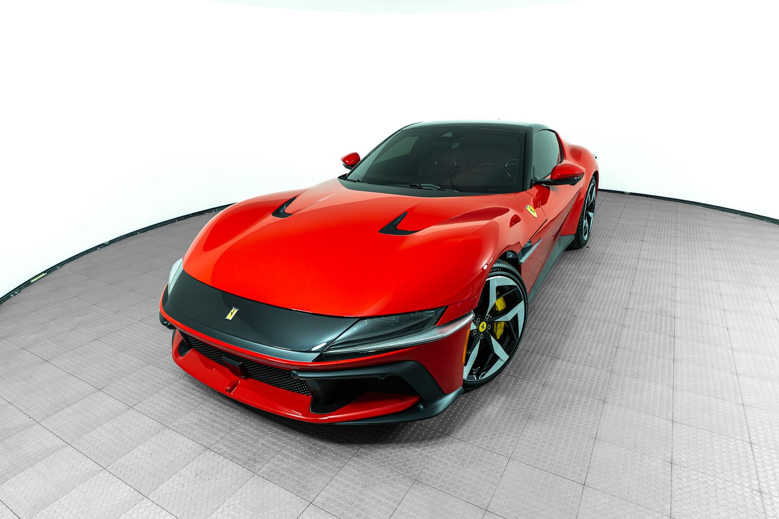 2025 Ferrari 12Cilindri — full photo 2 of 51